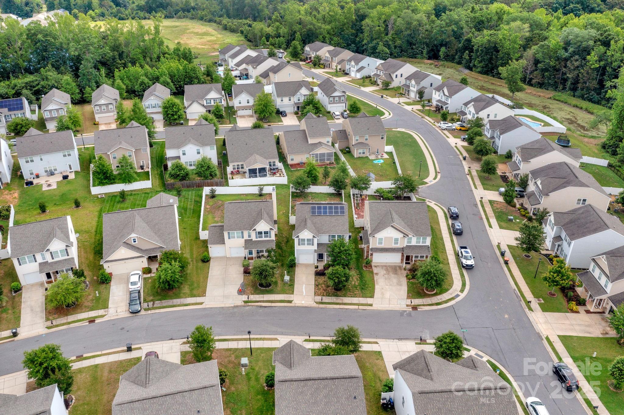 Newport Lakes - Residential