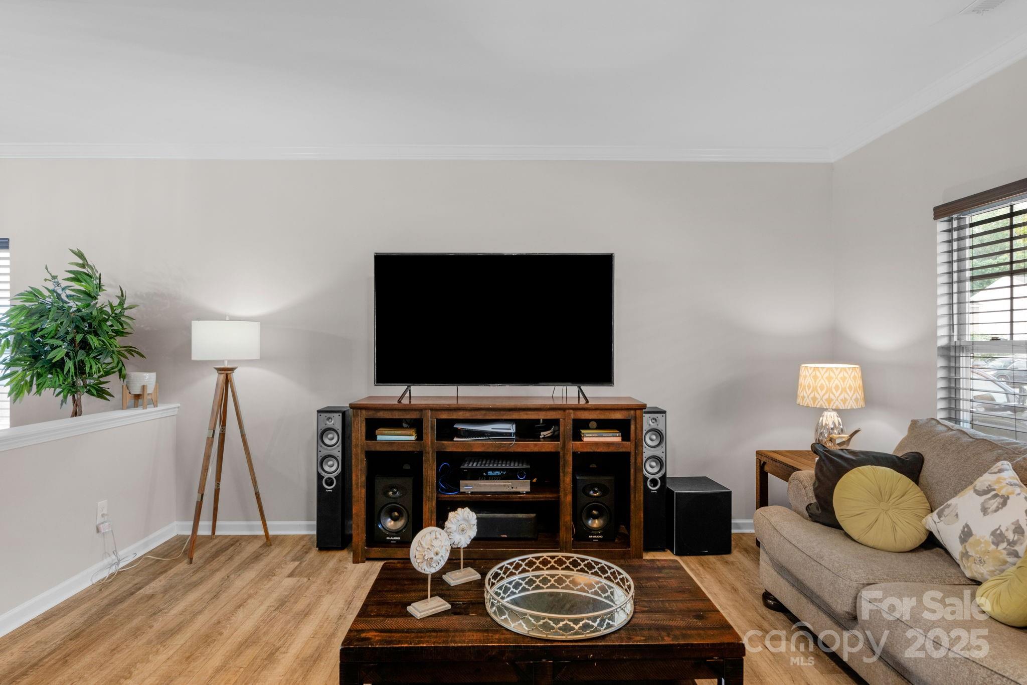 Newport Lakes - Residential