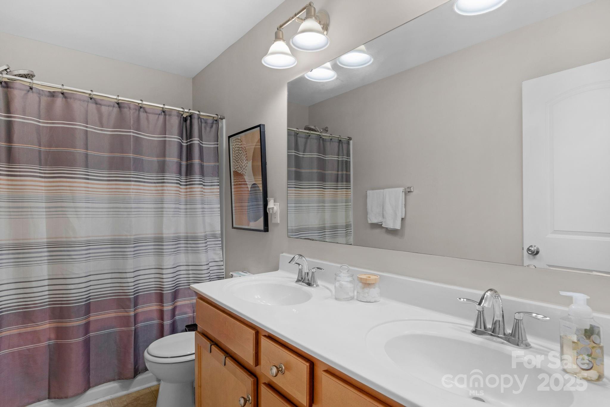 Newport Lakes - Residential