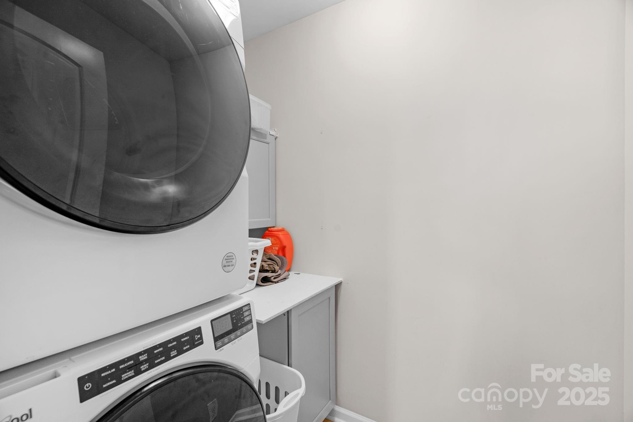 Newport Lakes - Residential