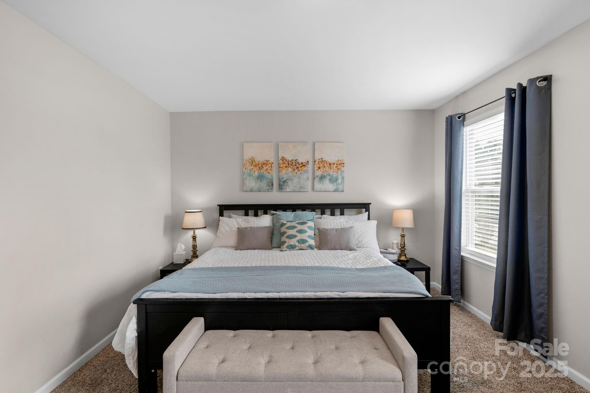 Newport Lakes - Residential