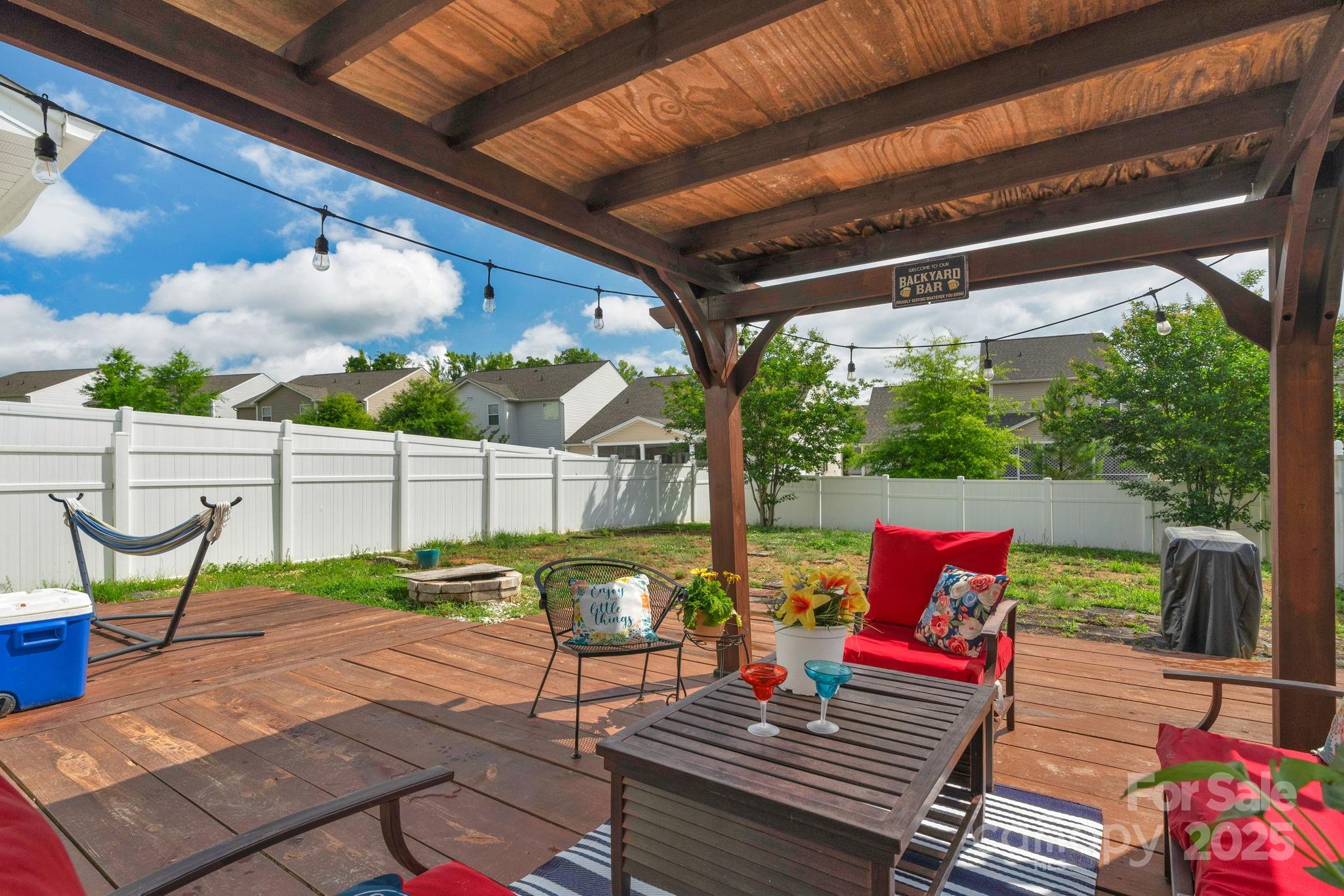 Newport Lakes - Residential