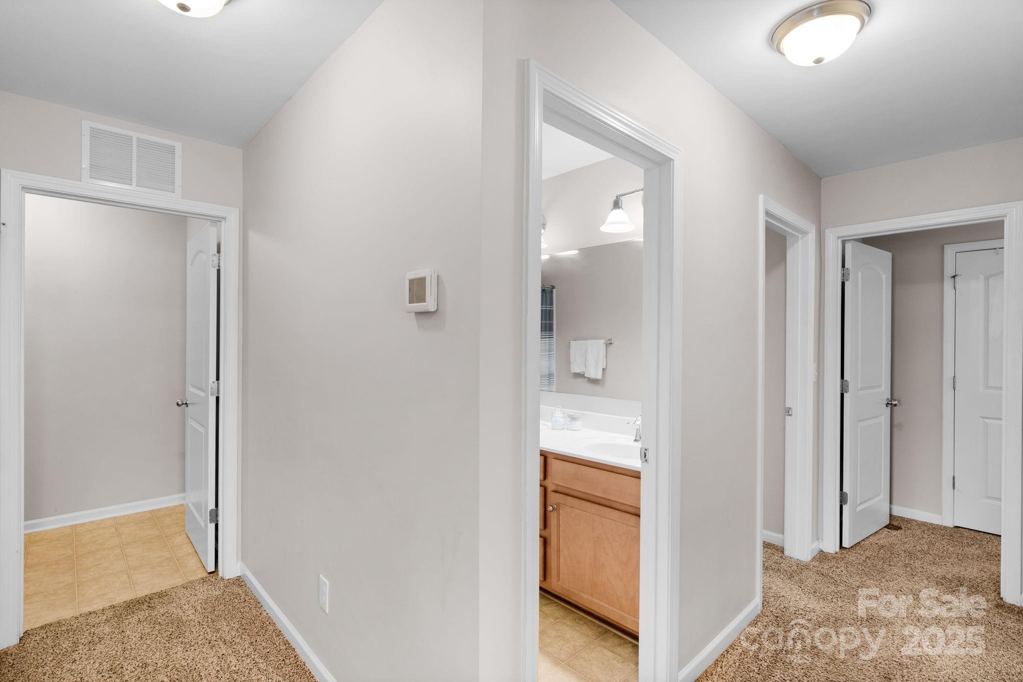 Newport Lakes - Residential