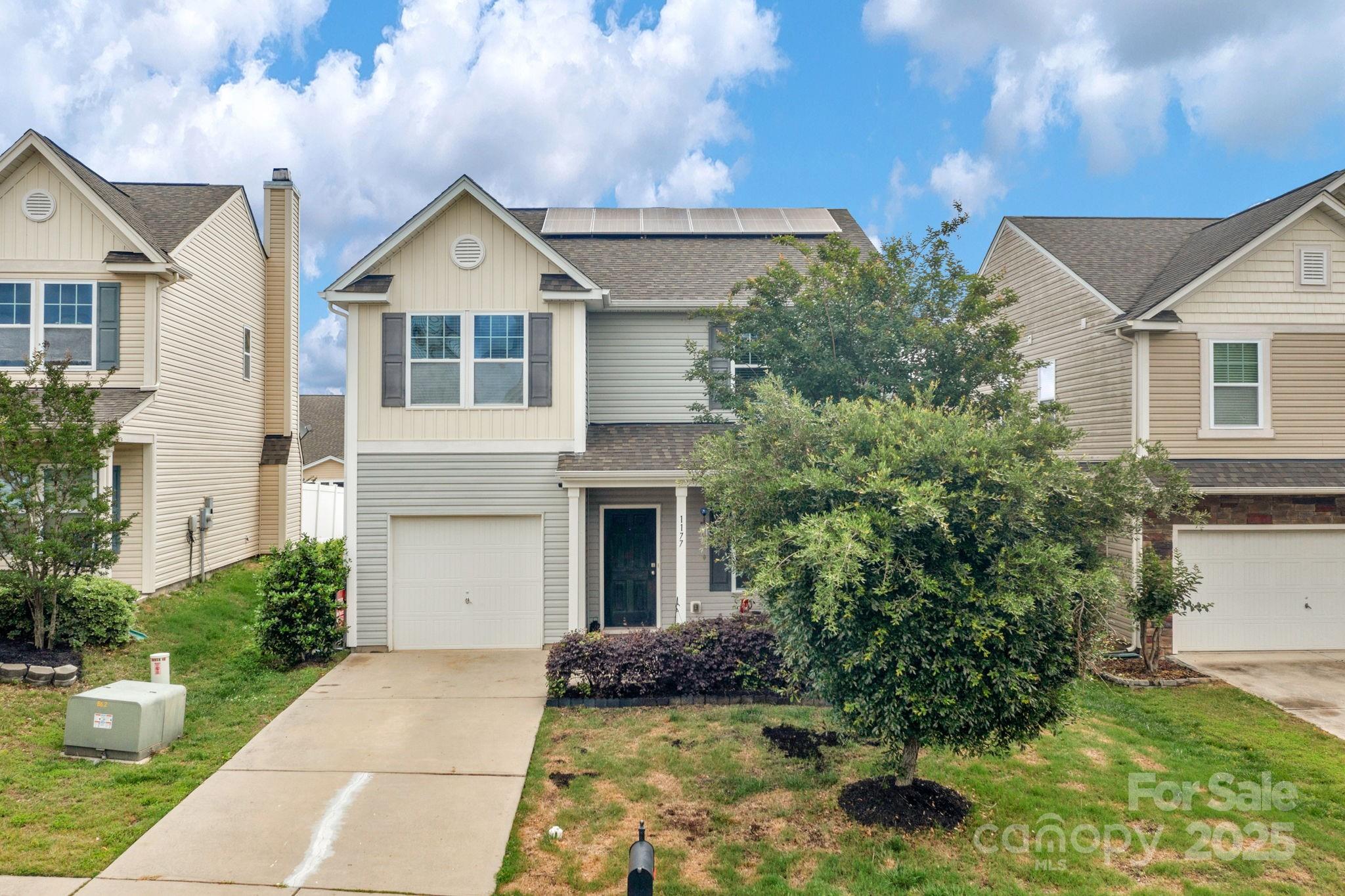 Newport Lakes - Residential