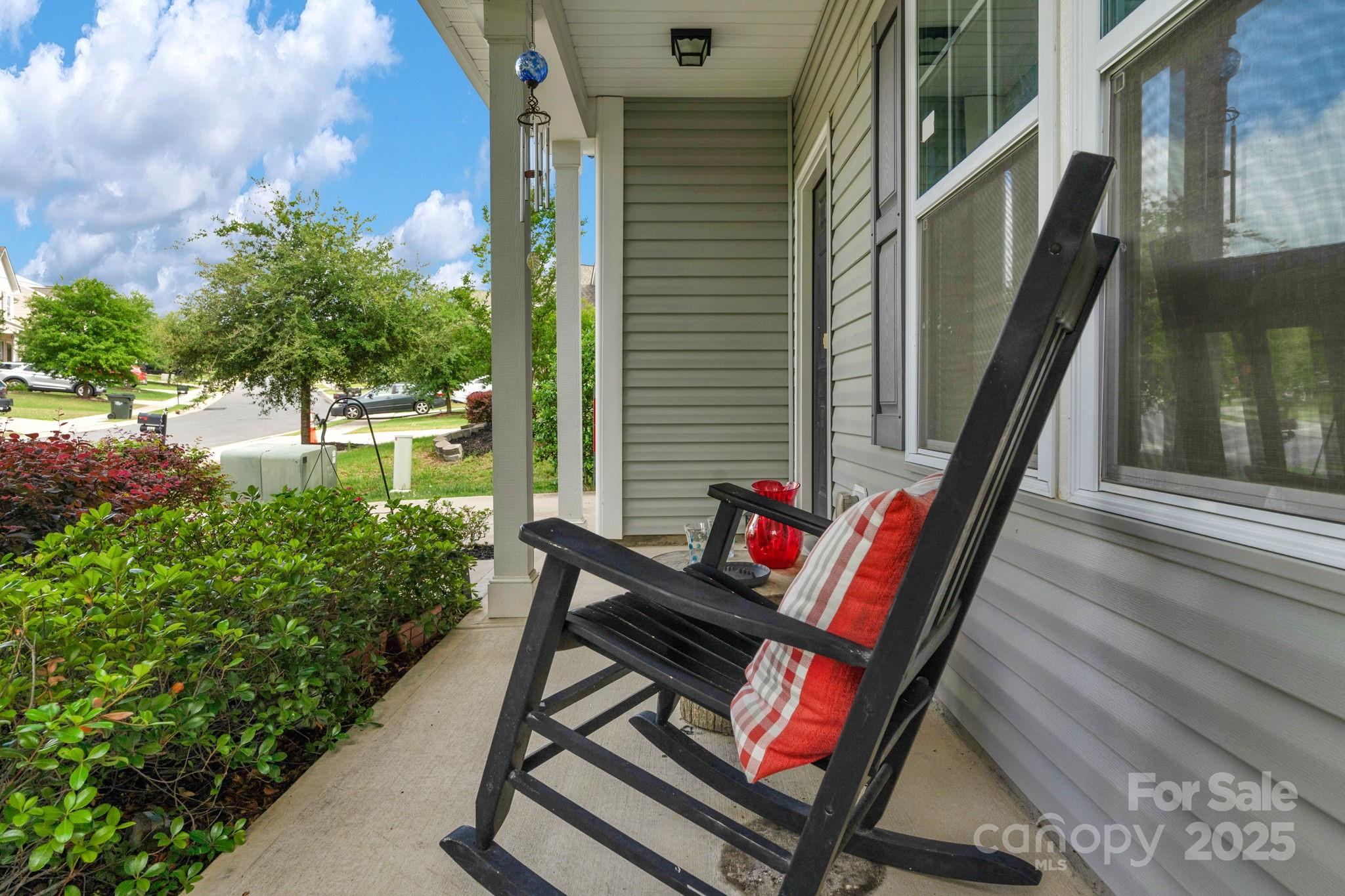 Newport Lakes - Residential