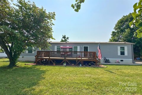 2449 Leonhardt Road Cherryville NC 28021