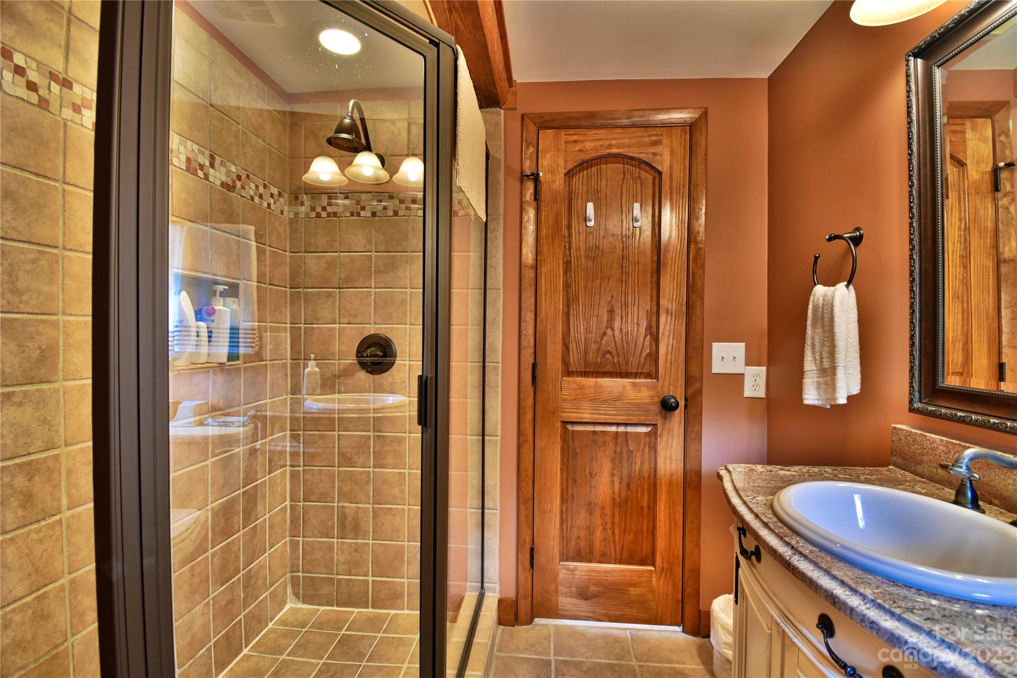 Badin Lake - Residential