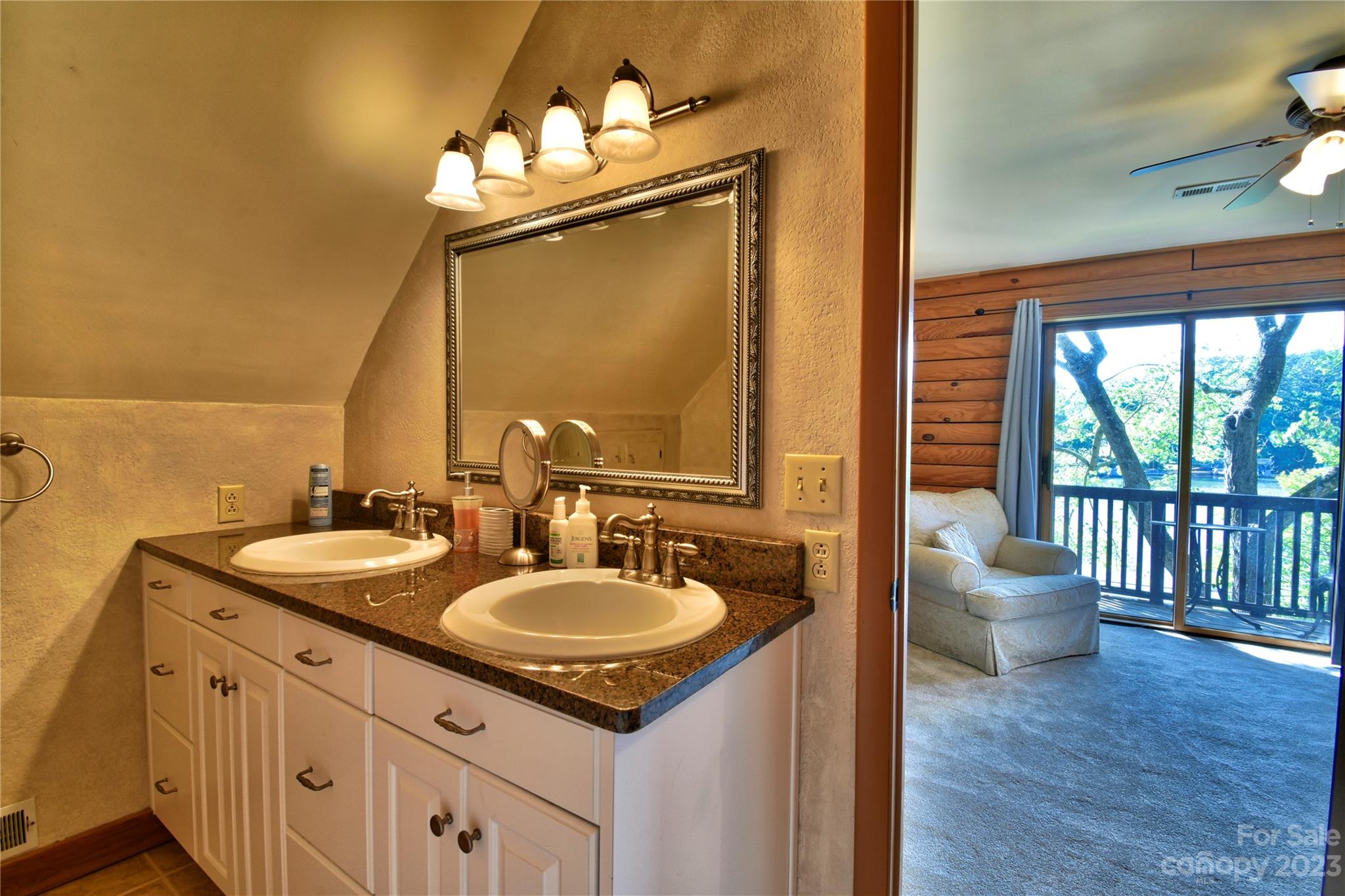 Badin Lake - Residential