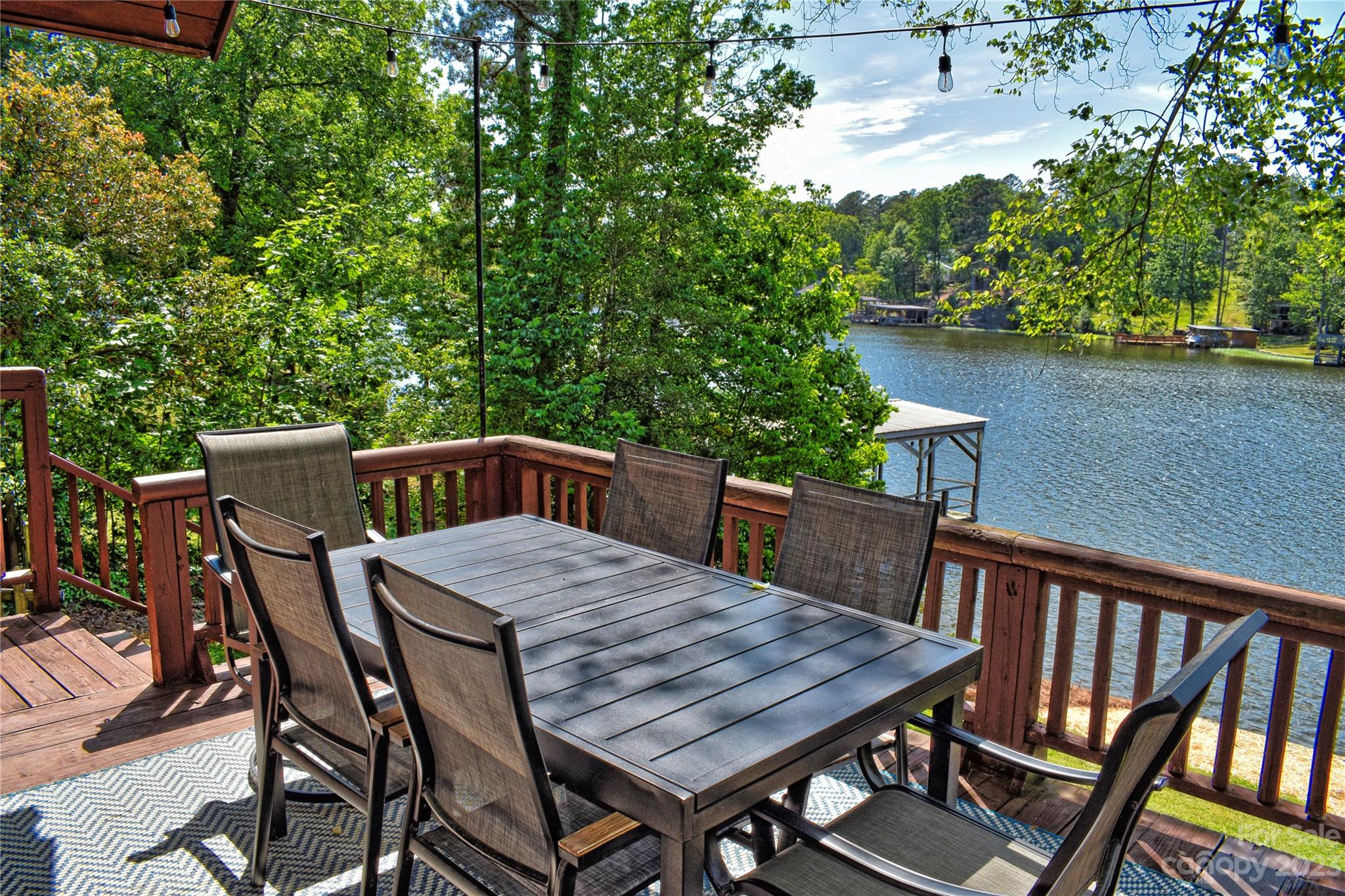 Badin Lake - Residential