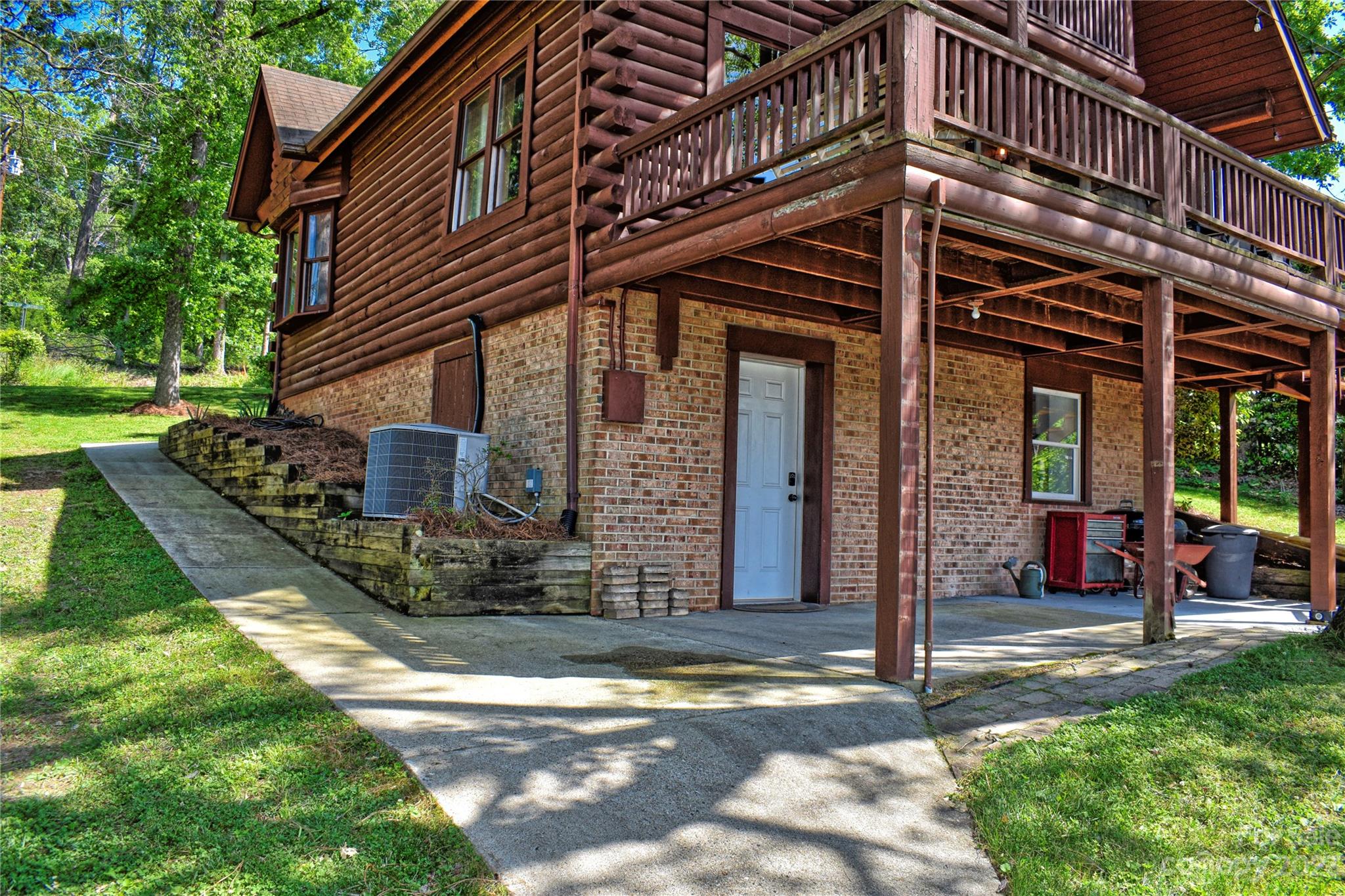 Badin Lake - Residential