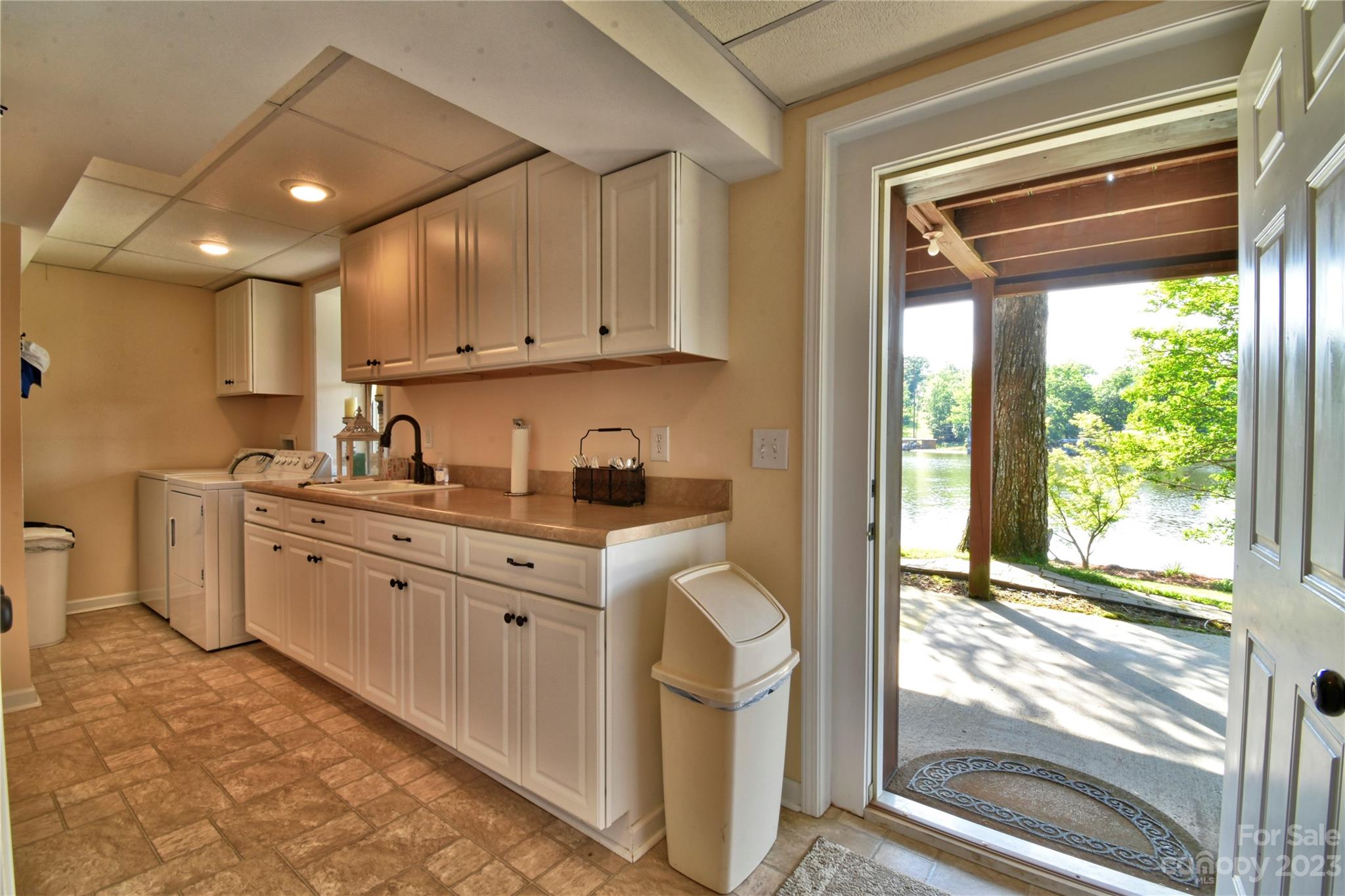 Badin Lake - Residential