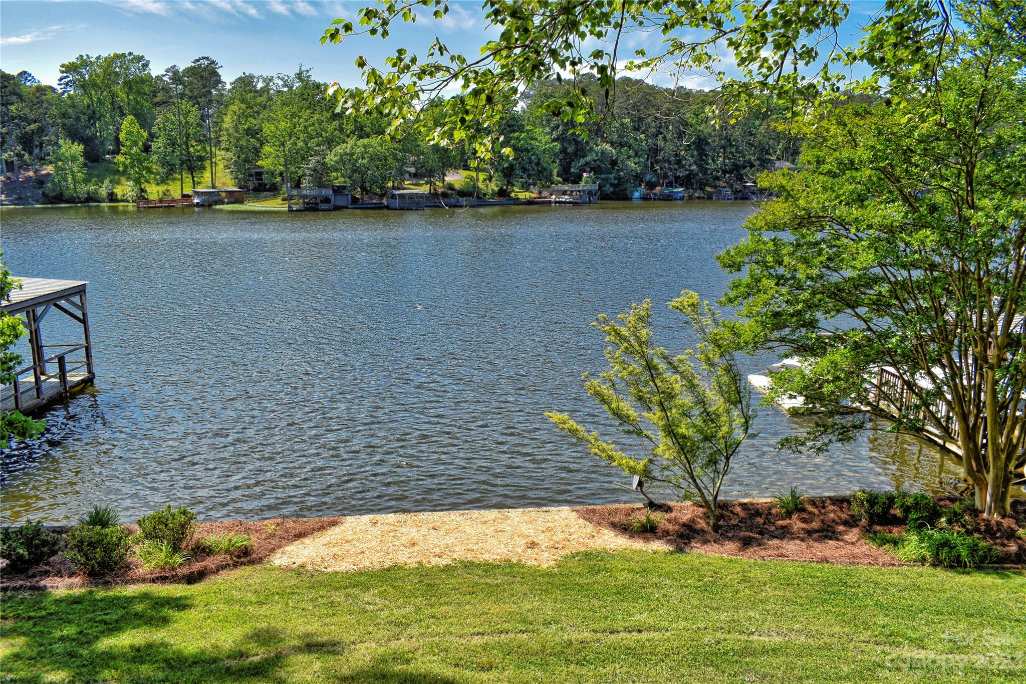 Badin Lake - Residential
