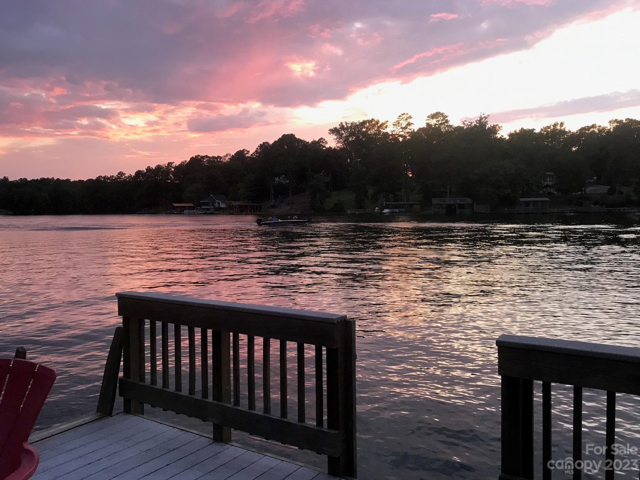 Badin Lake - Residential