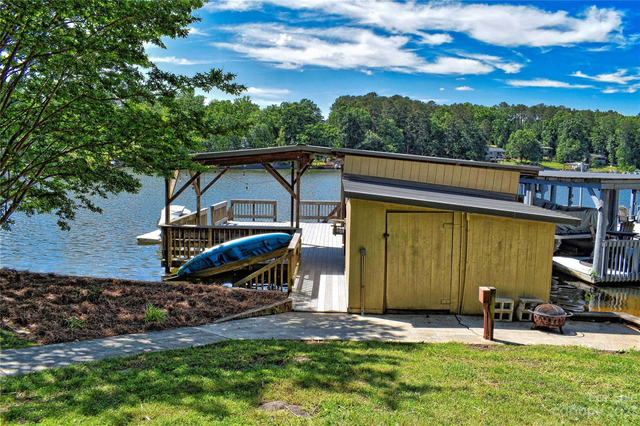 Badin Lake - Residential