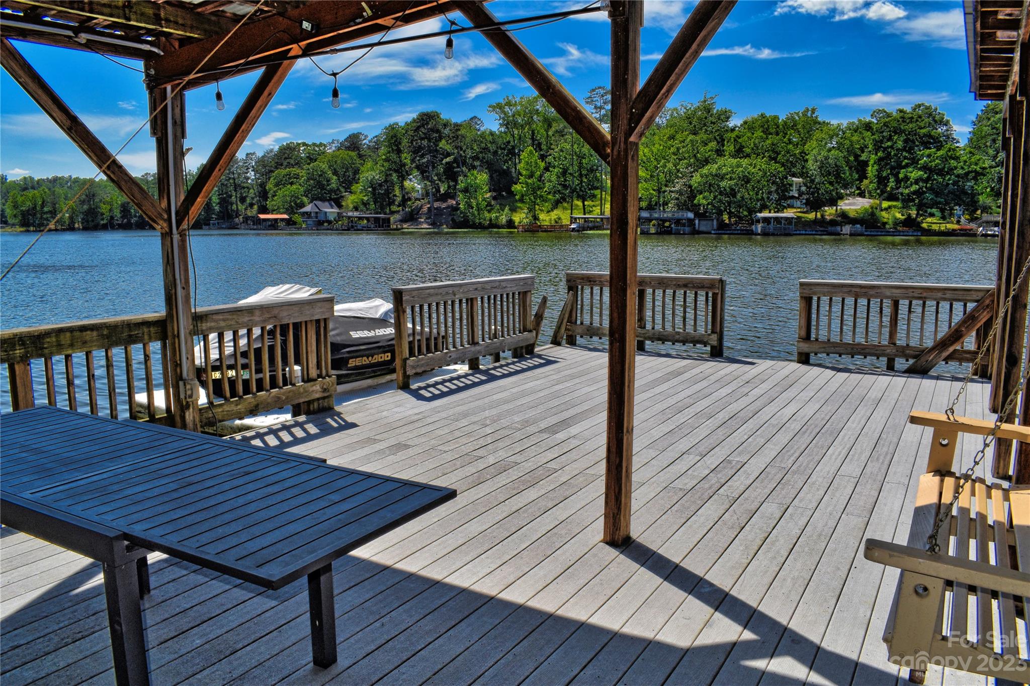 Badin Lake - Residential