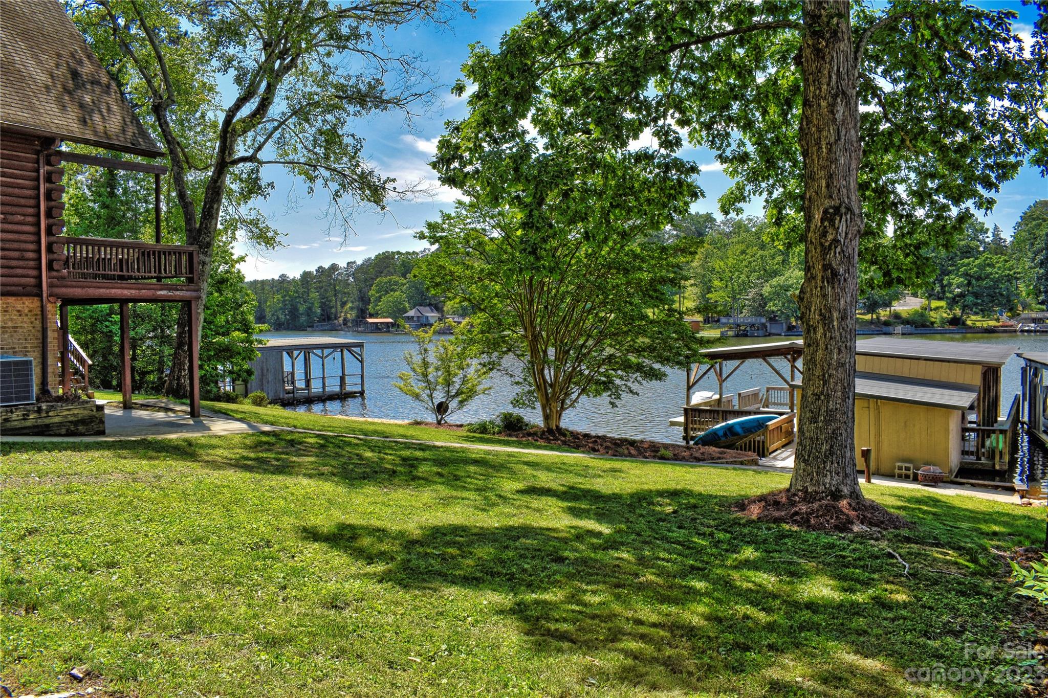 Badin Lake - Residential