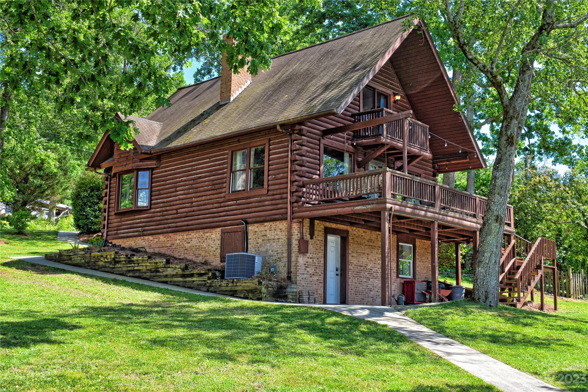 Badin Lake - Residential