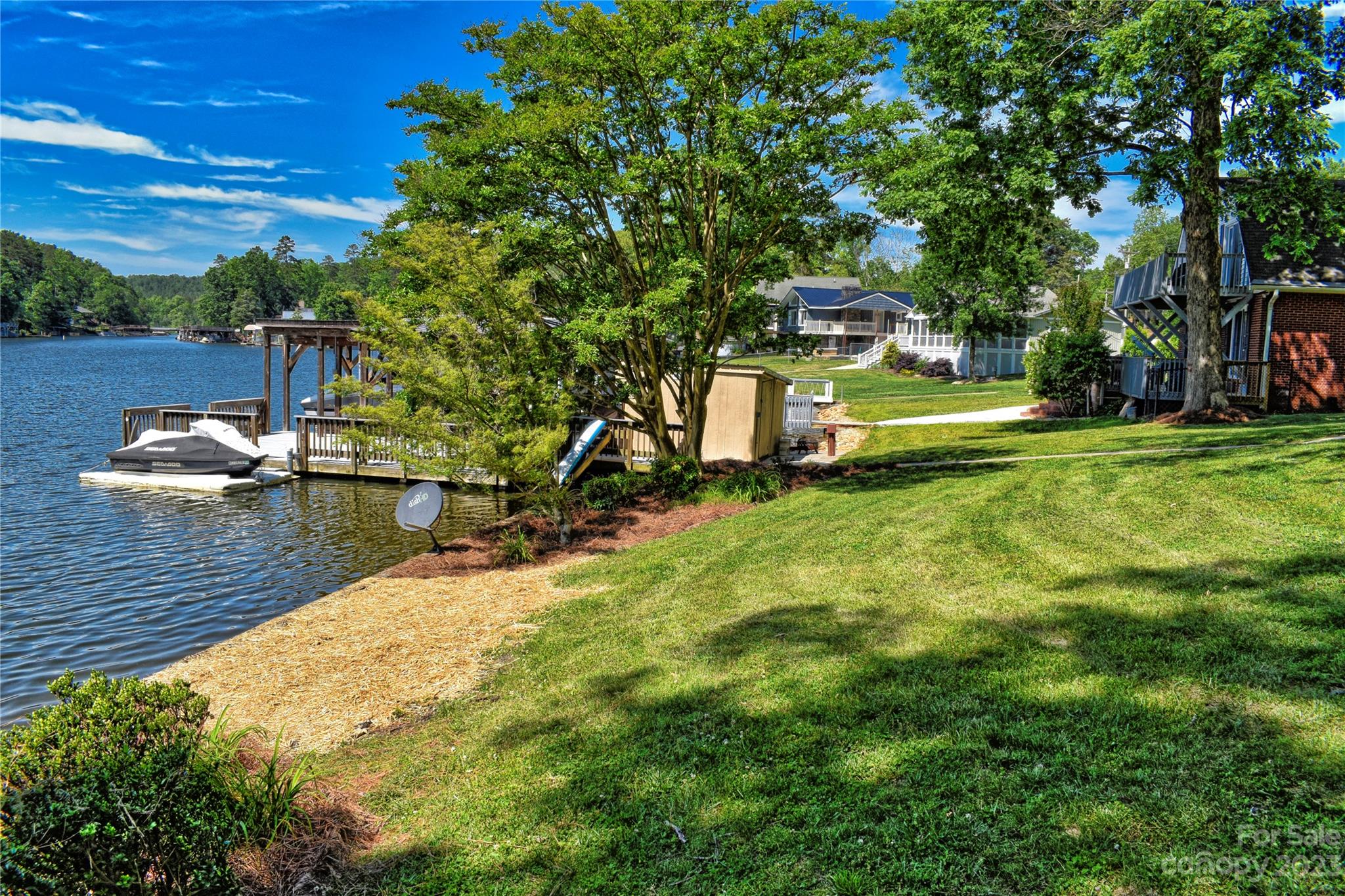Badin Lake - Residential