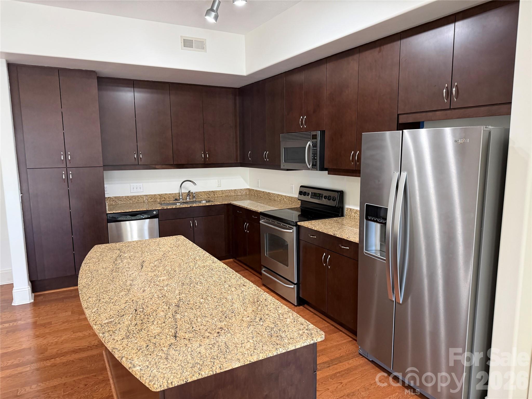 4620 Piedmont Row Drive 305