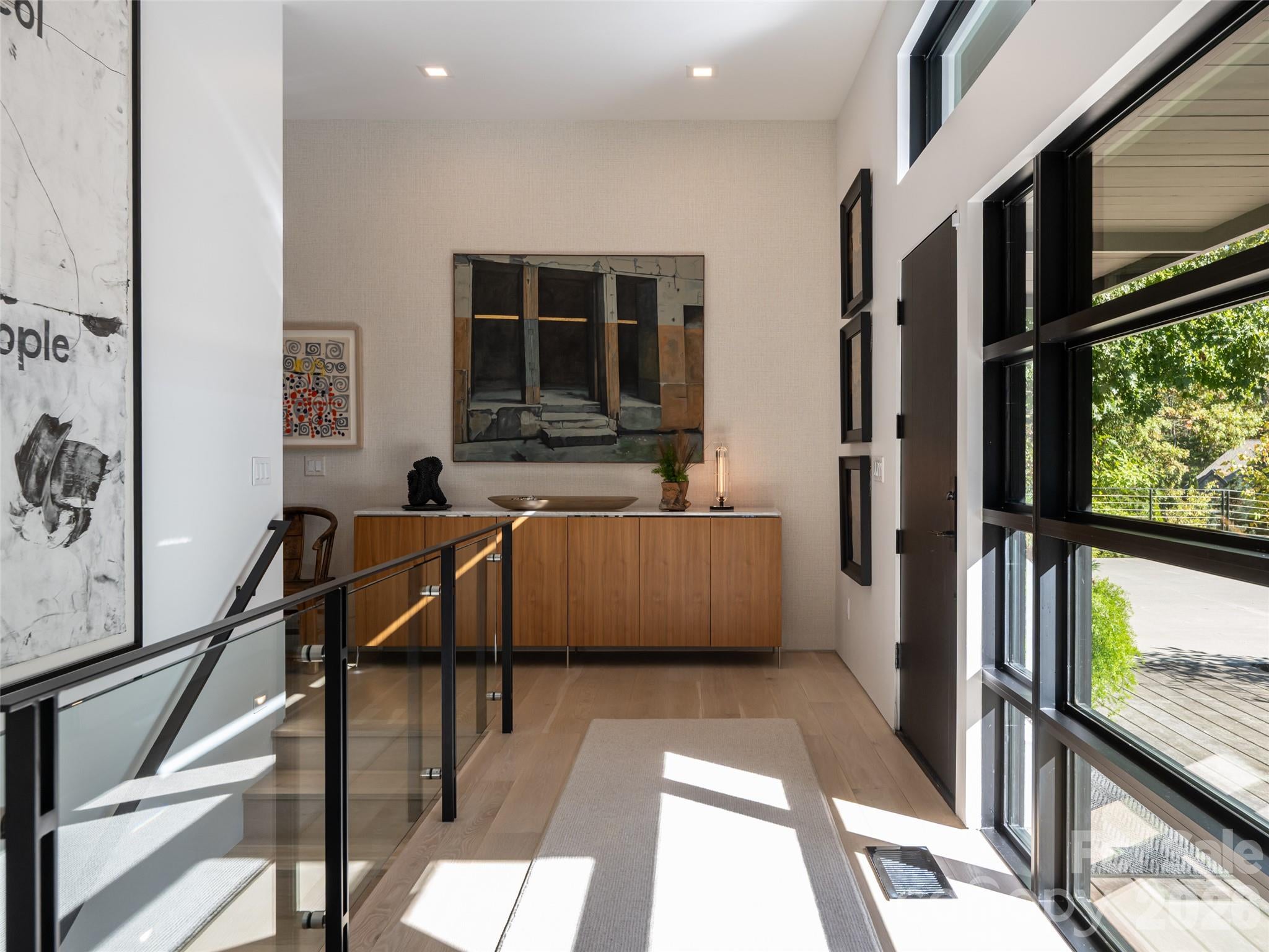 6 Waterside Drive