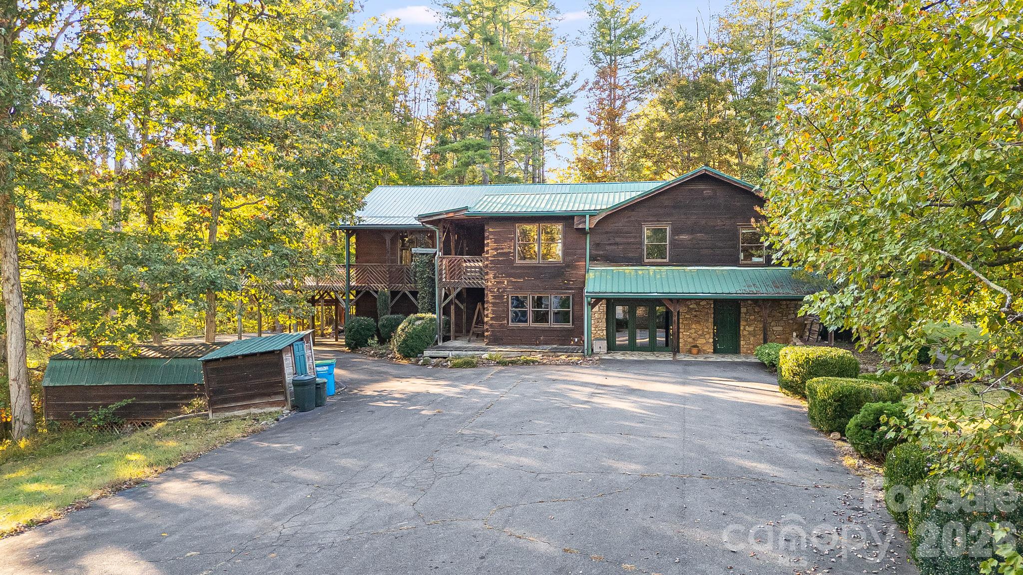 104 Paramount Drive