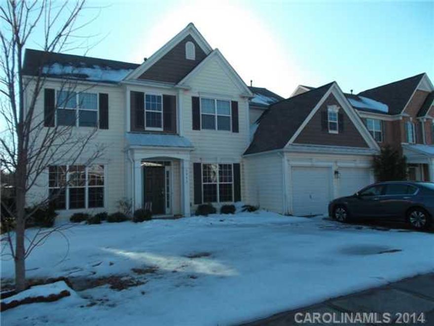 Adorable 2 story home with spacious floor plan with bedroom on main floor, 2 story Foyer and living room, with dual sided fireplace and a great Backyard. Great location walking distance to restaurants, grocery and much more and within minutes to Highway I 85, I 77, Mall, Wellsfargo and Tiaa Creff. Multiple offer highest and best needed by 11 am 04/2/14