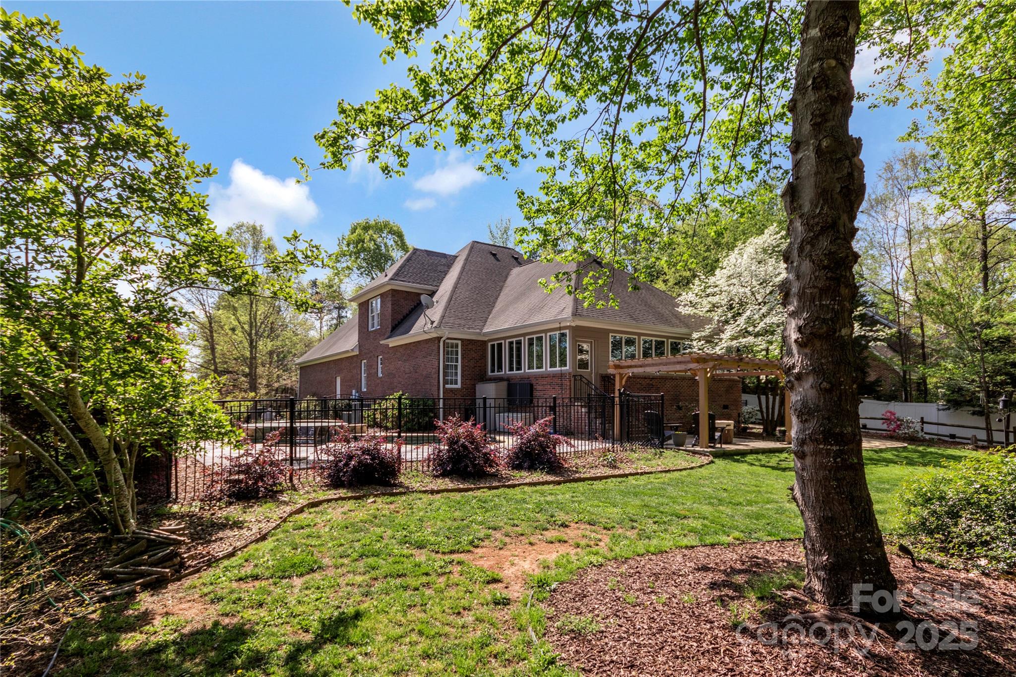 1427 Doe Ridge Lane