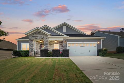 134 E Neel Ranch Road 13 Mooresville NC 28115
