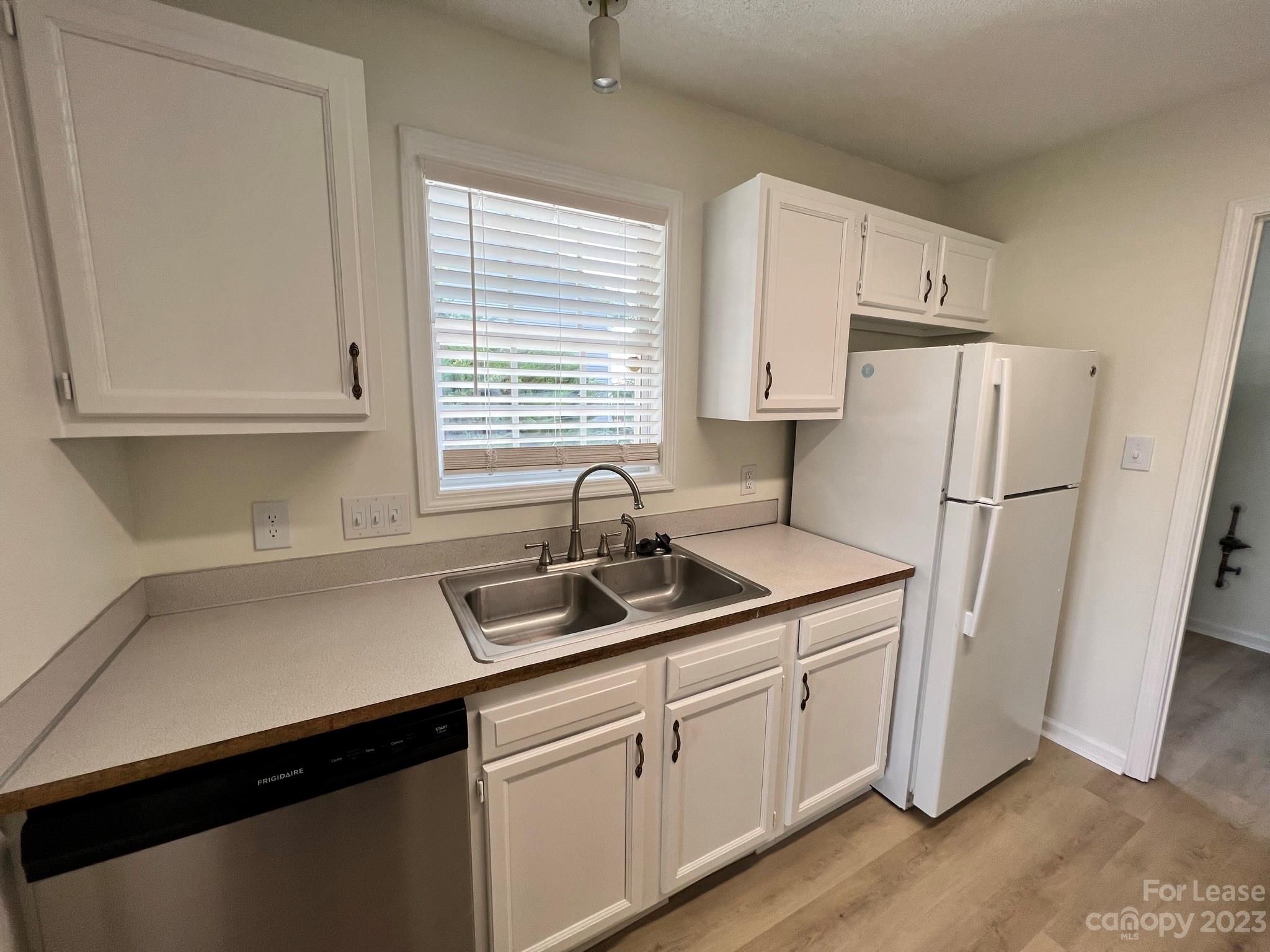 South Ridge Estates - Residential Lease