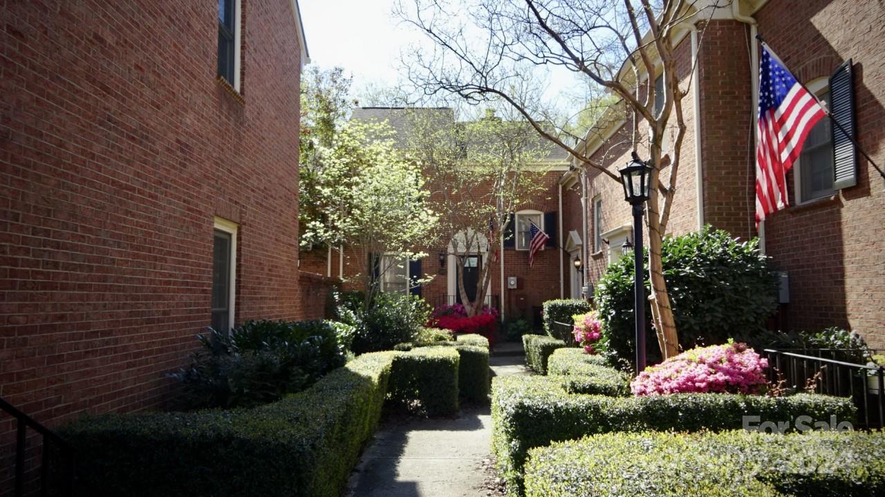 Hackberry Court - Residential