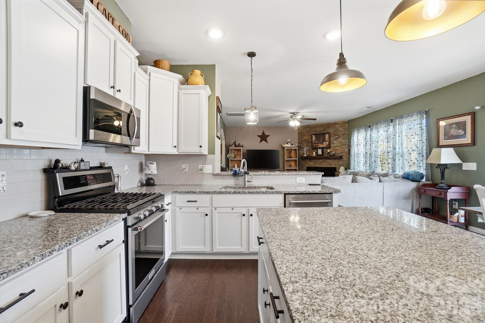 Falls Cove at Lake Norman - Residential