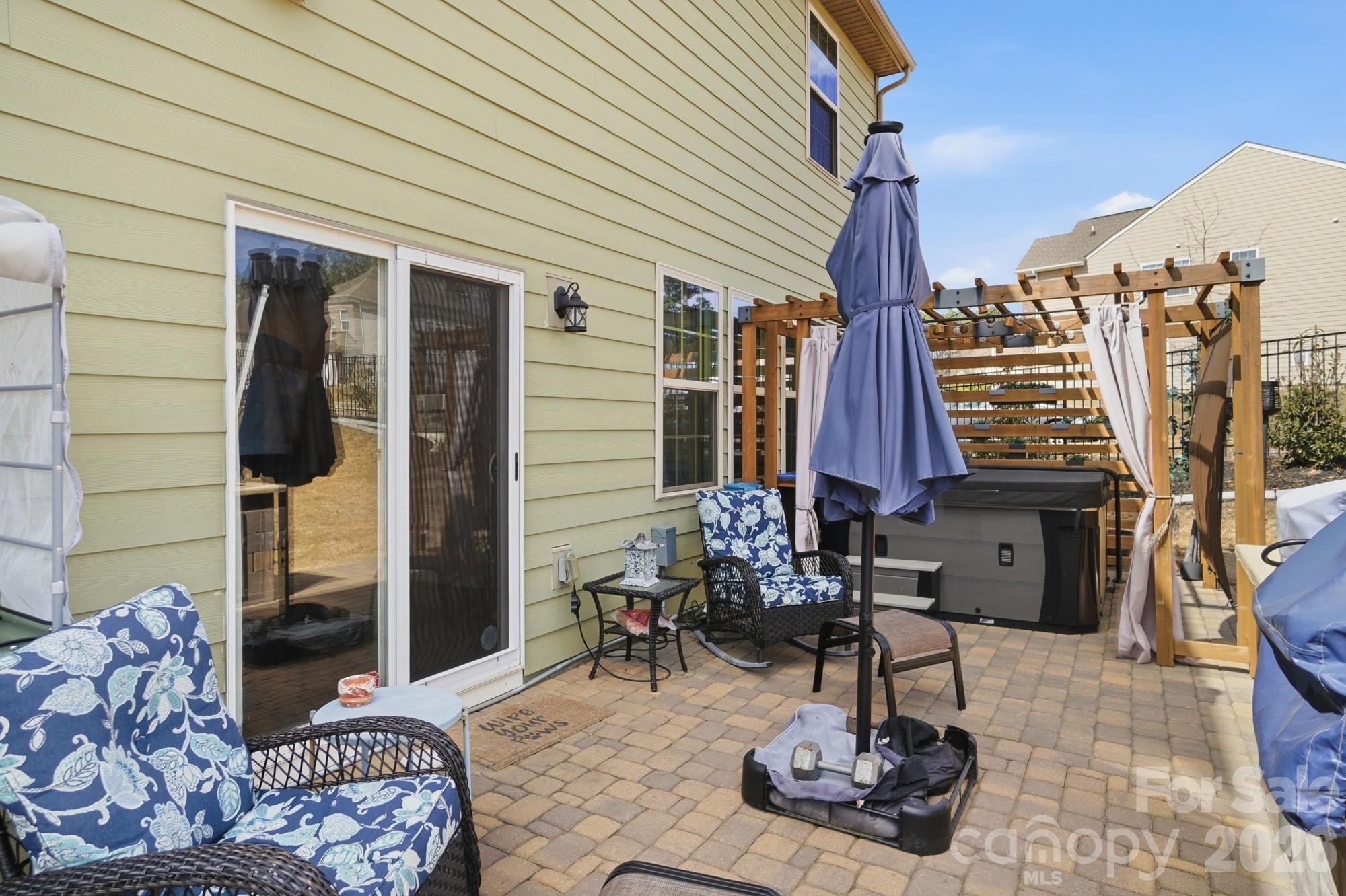 Falls Cove at Lake Norman - Residential