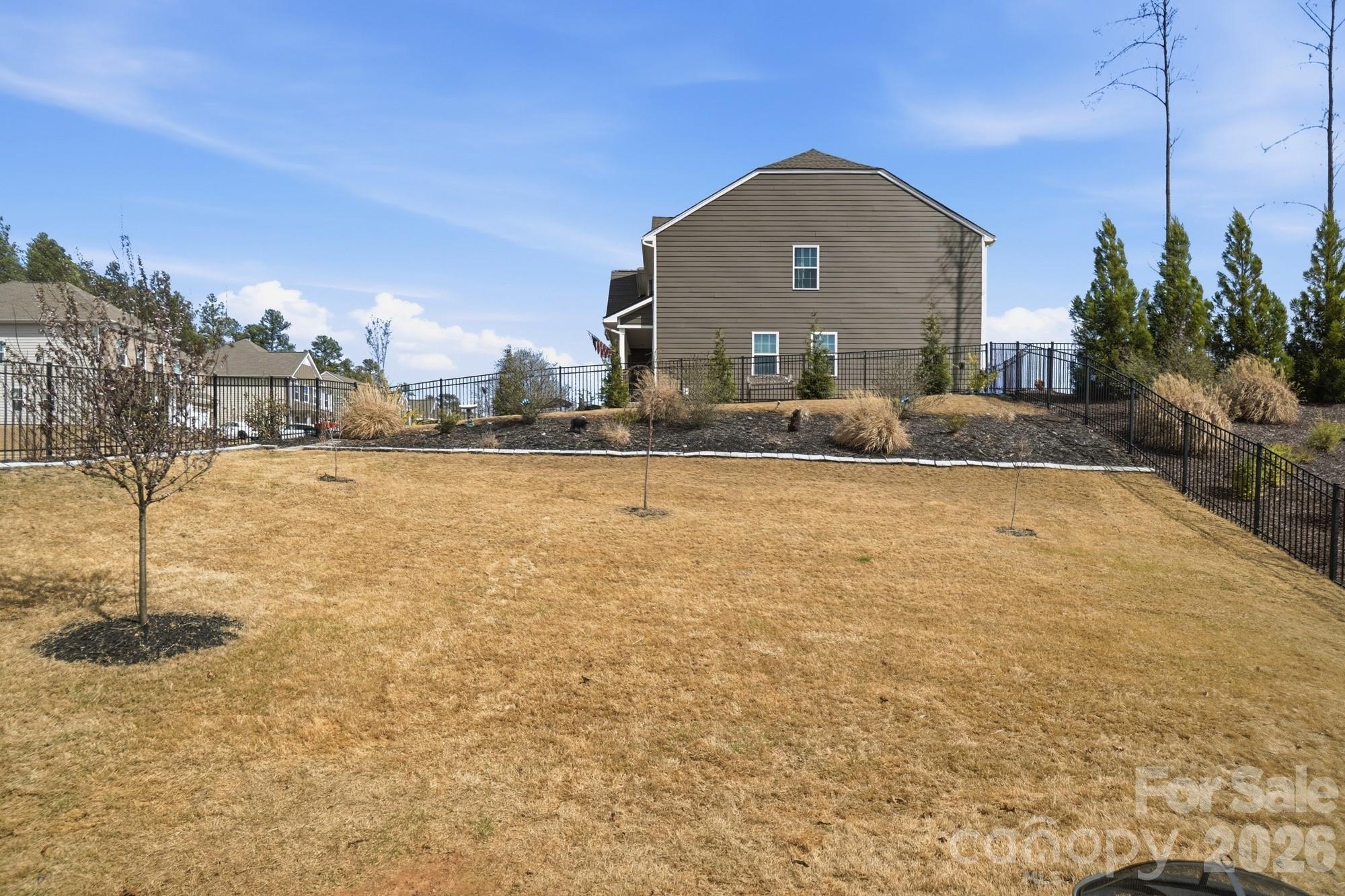 Falls Cove at Lake Norman - Residential