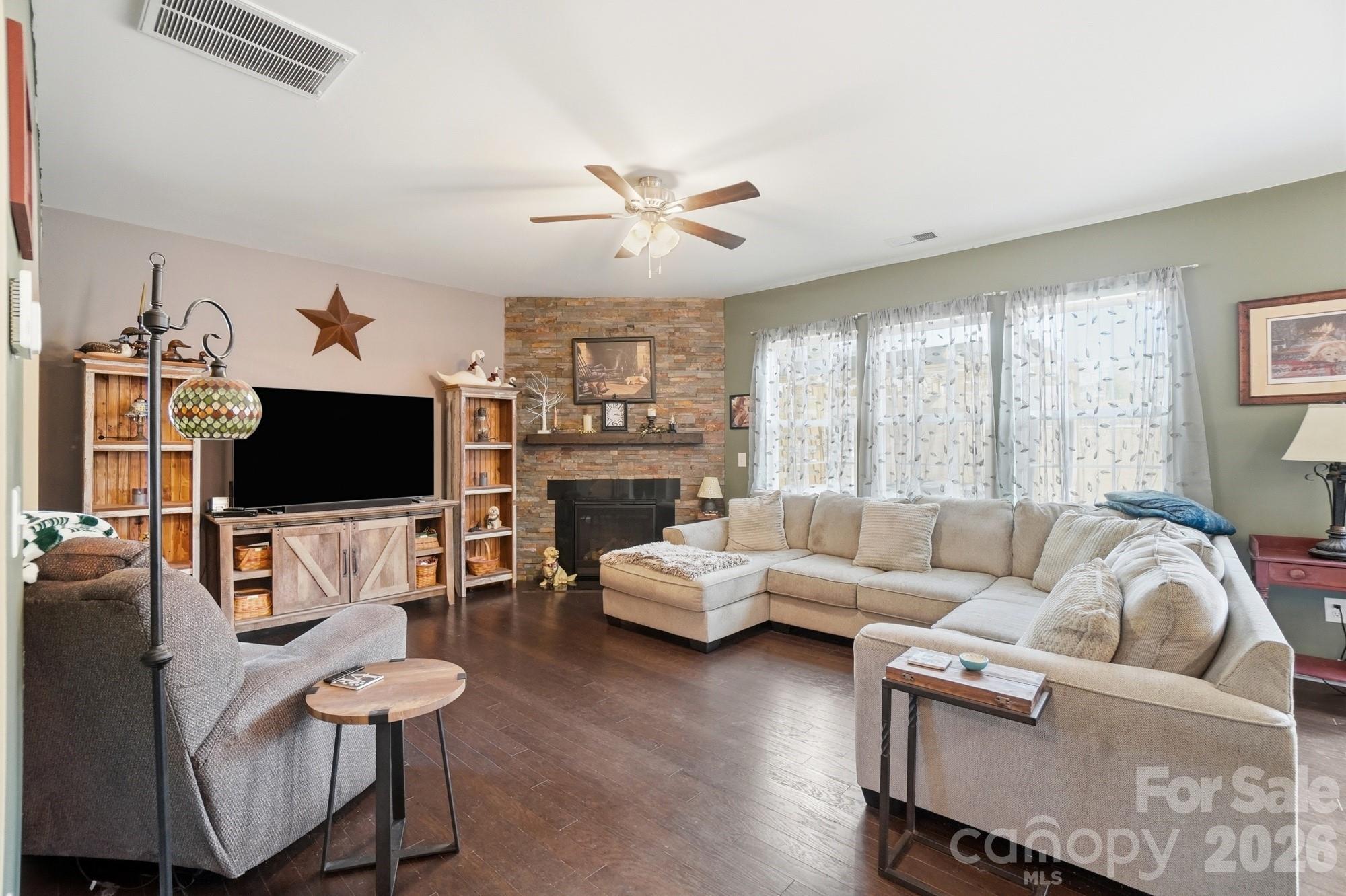 Falls Cove at Lake Norman - Residential