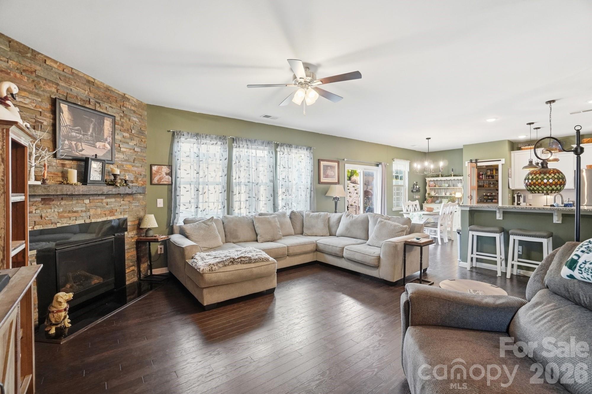 Falls Cove at Lake Norman - Residential