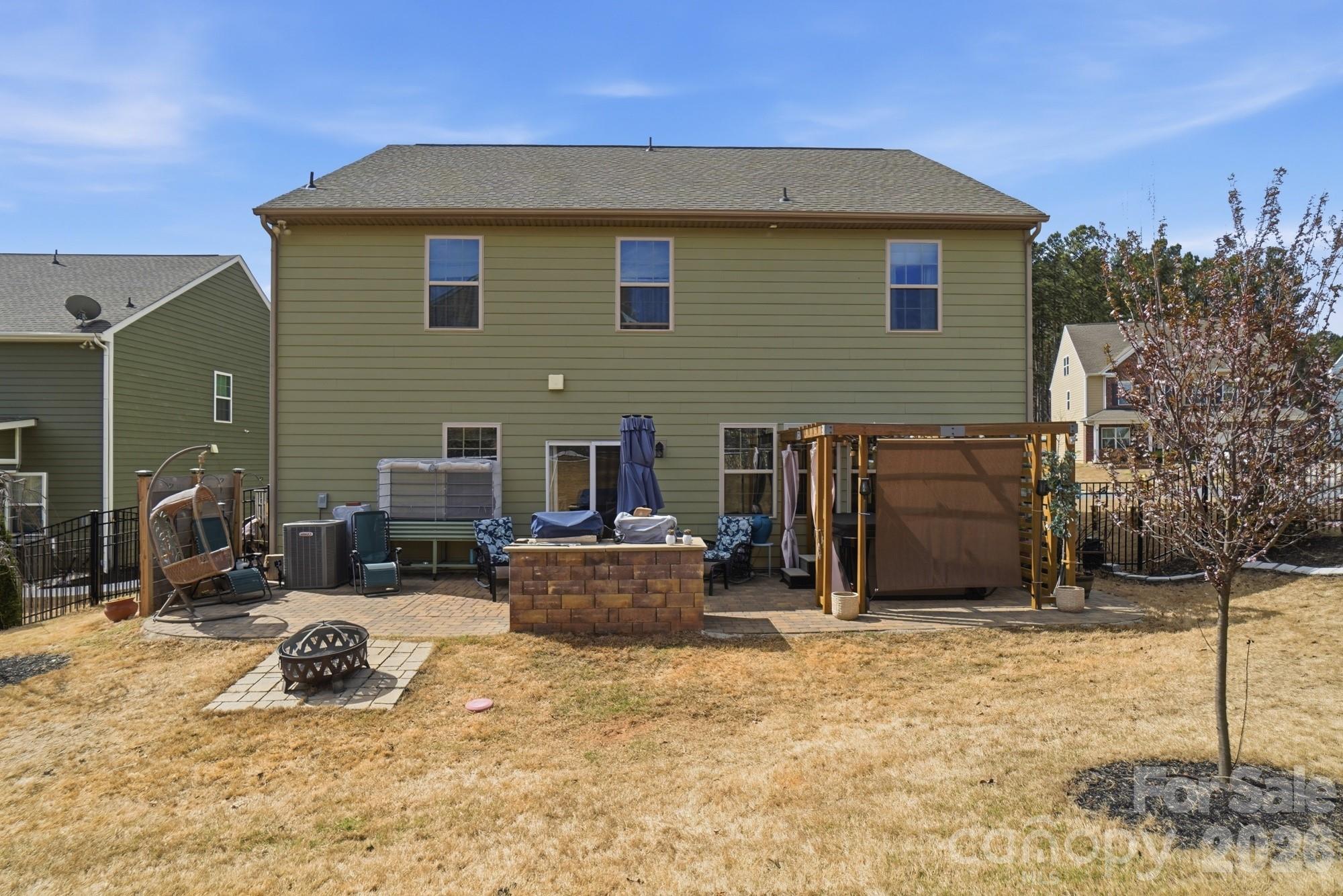 Falls Cove at Lake Norman - Residential