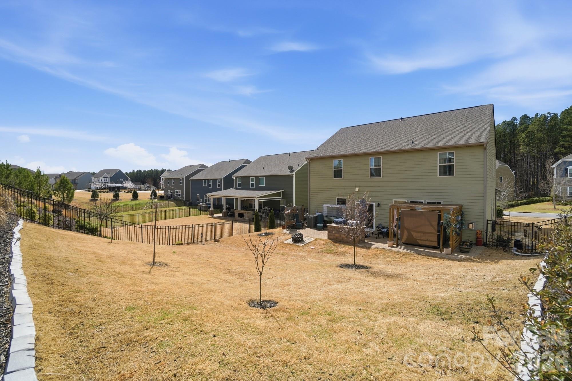 Falls Cove at Lake Norman - Residential