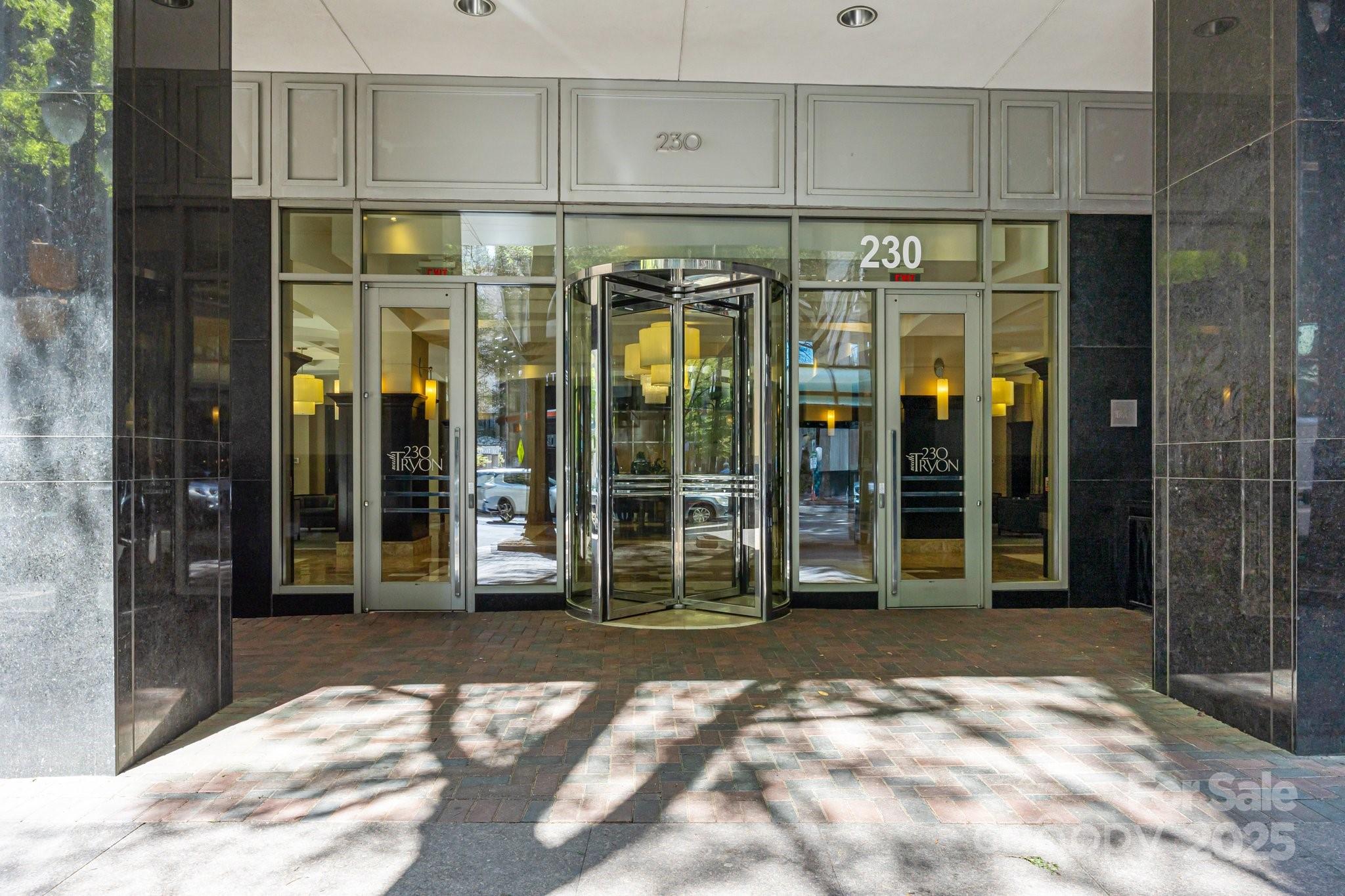230 S Tryon Street 610