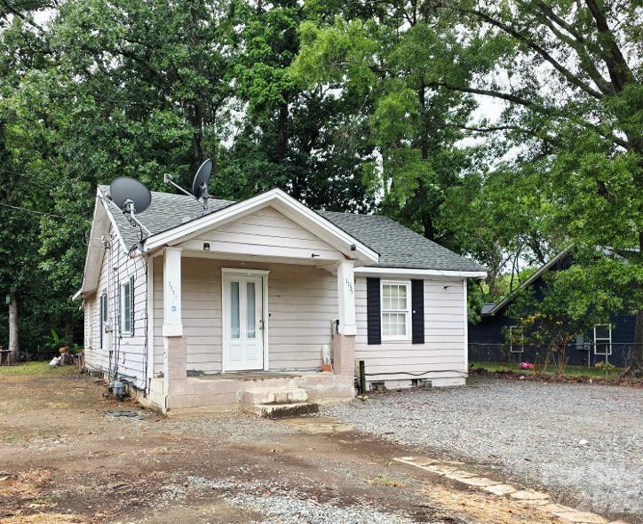1135 Williams Street A & B