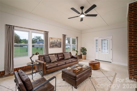 Photo of 1081 Redleaf Trail, Lincolnton, NC 28092 (MLS # 4424595)