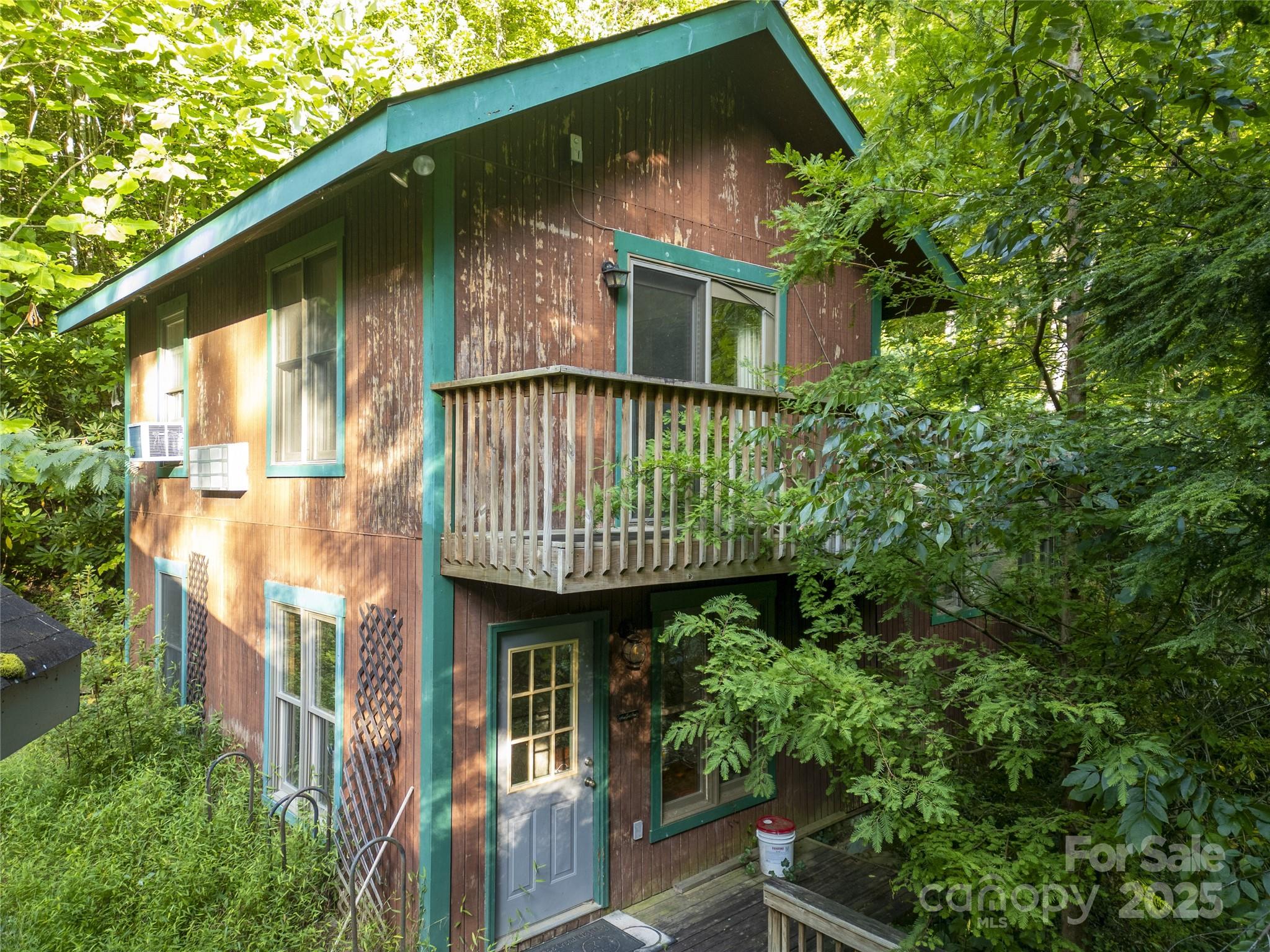 70 Stonegate Trail