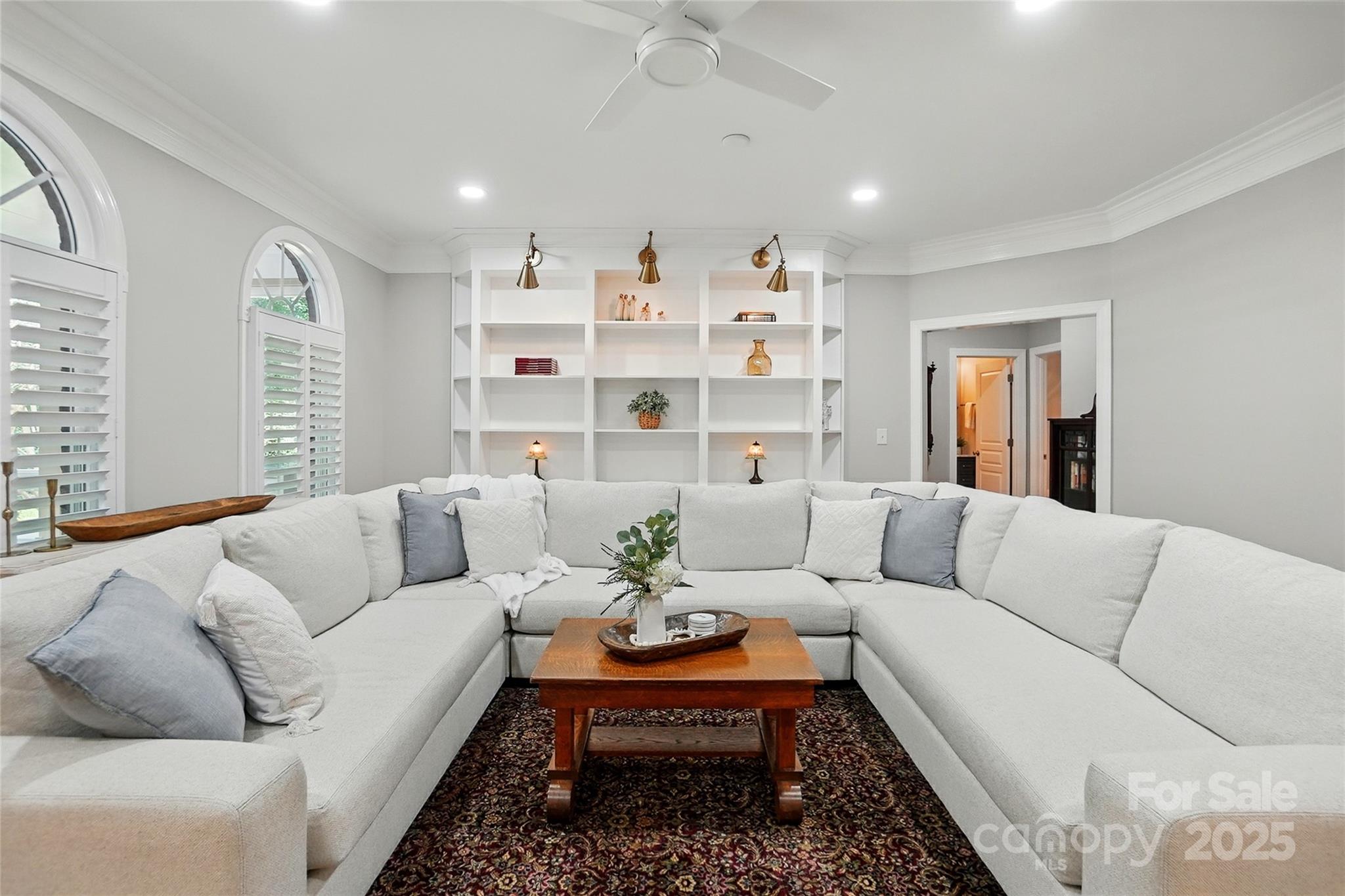 102 Rosewood Lane