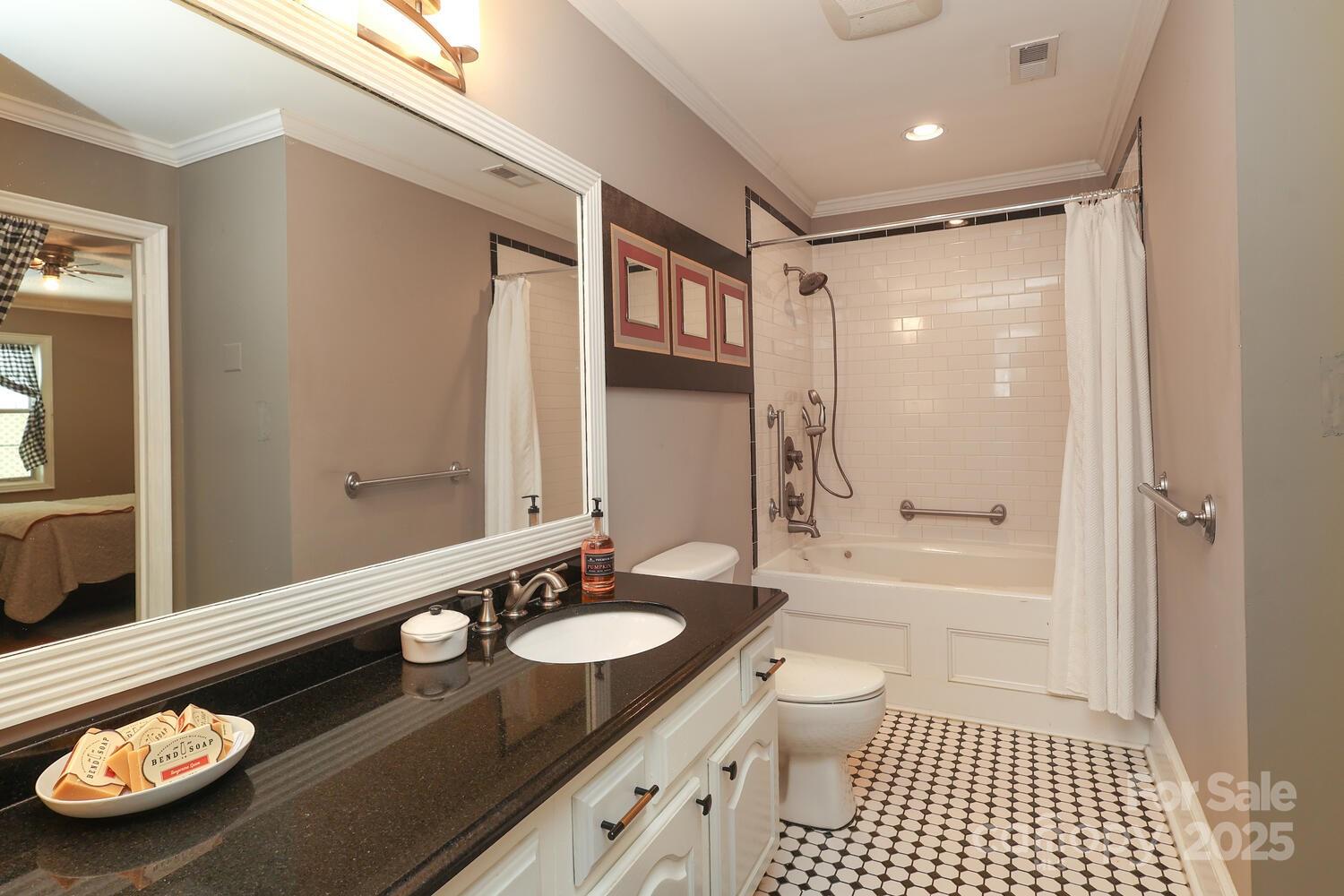 Regent Park - Residential