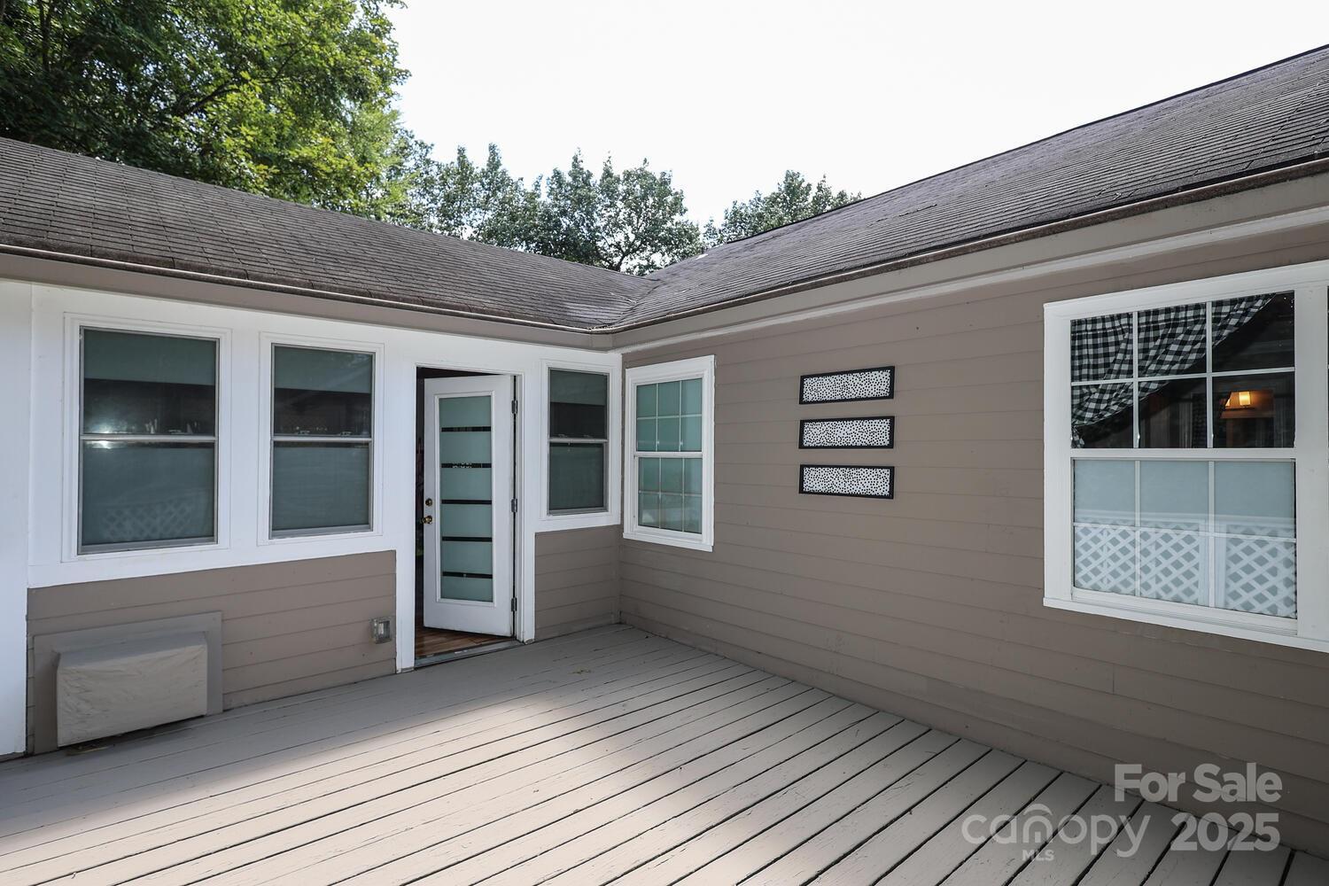 Regent Park - Residential