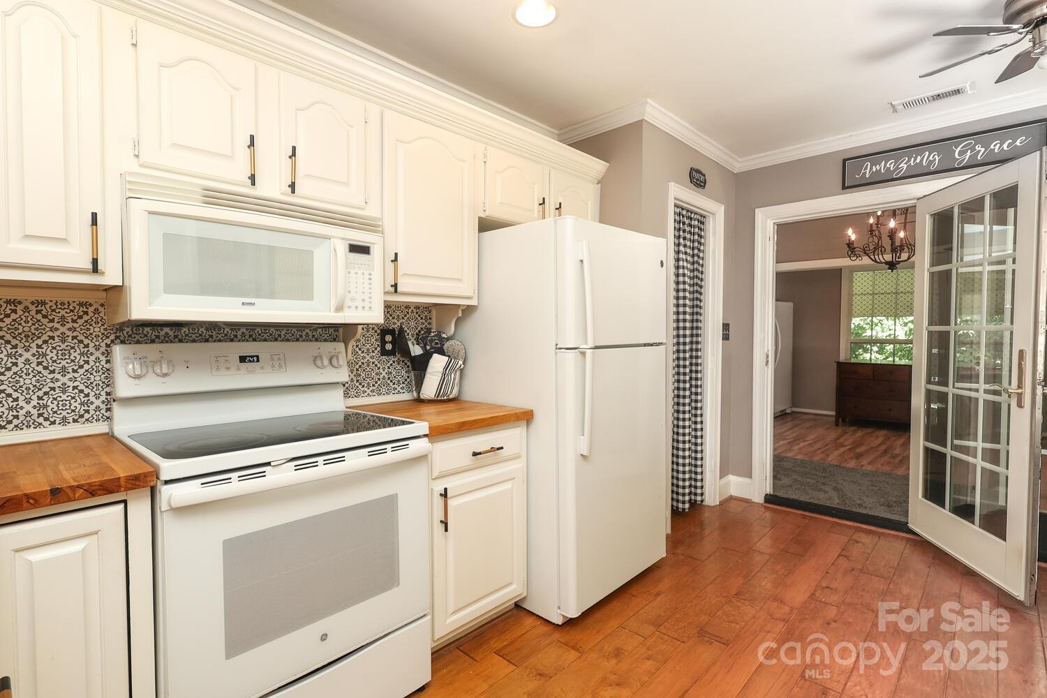 Regent Park - Residential