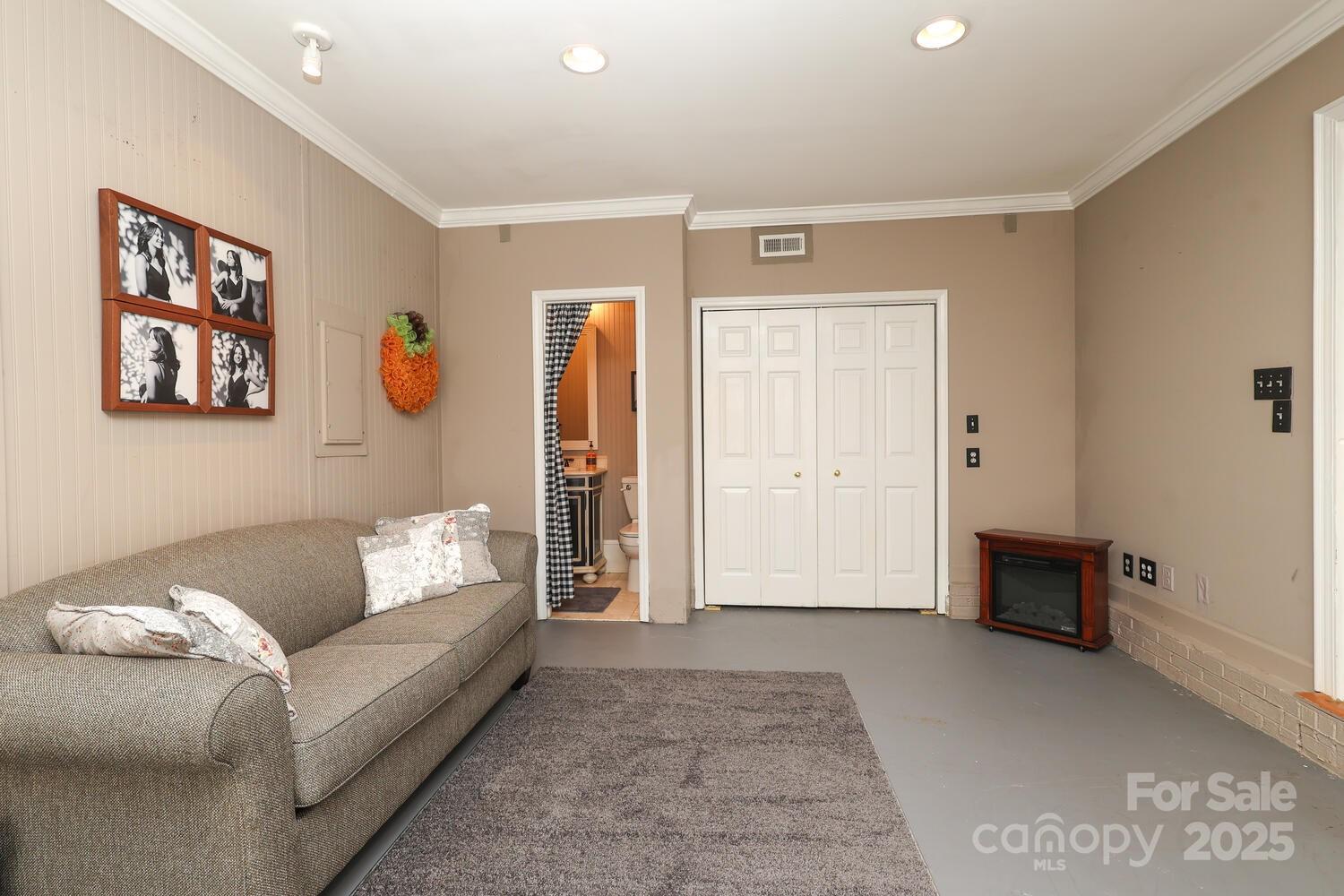 Regent Park - Residential