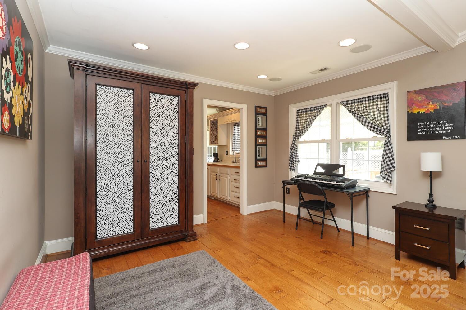 Regent Park - Residential