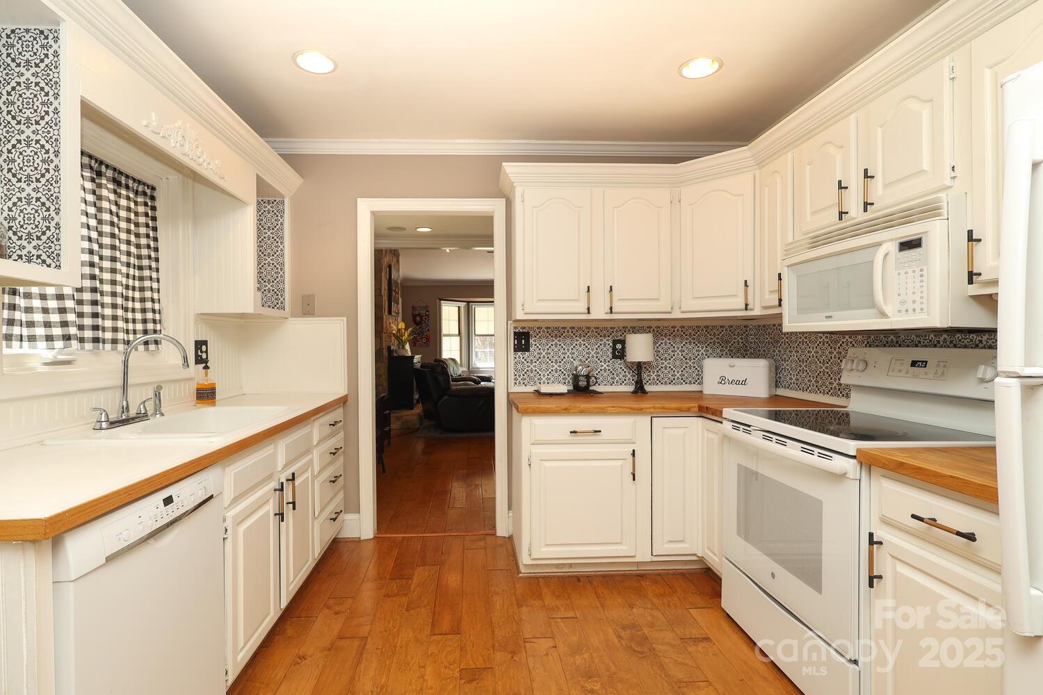 Regent Park - Residential