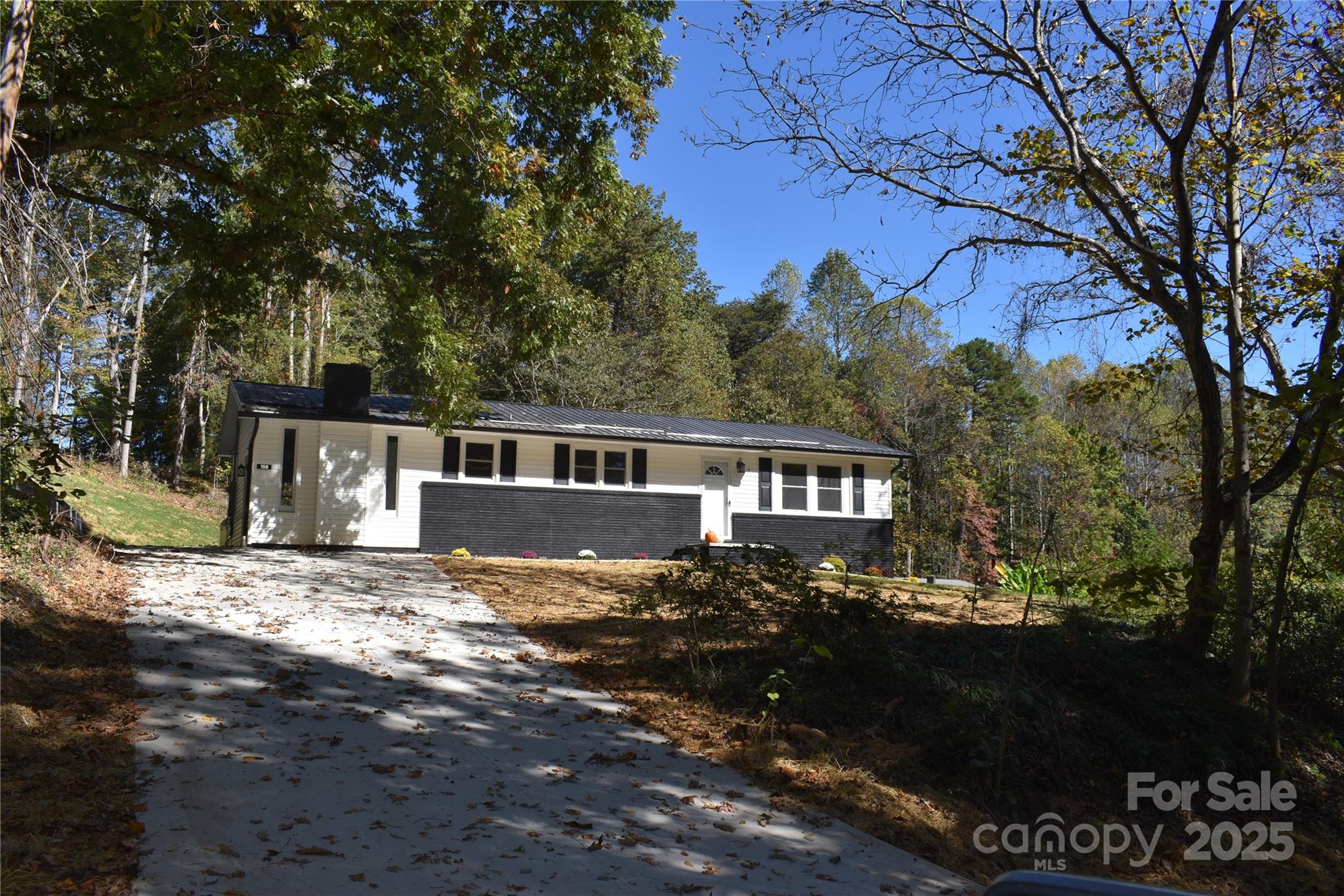 159 Bradley Street