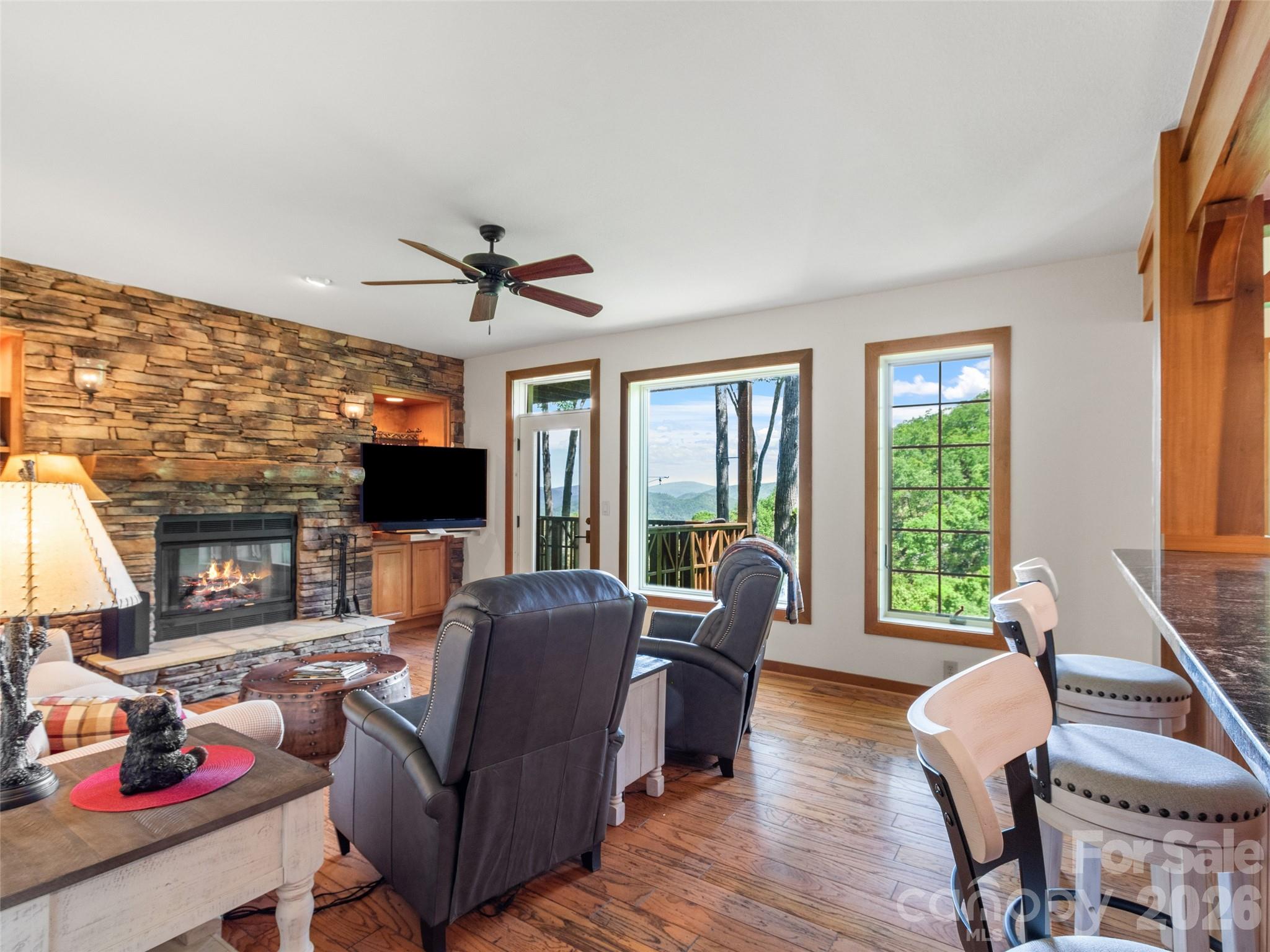 61 Creekside Way G201